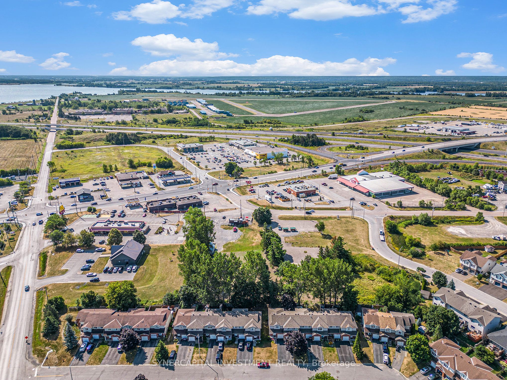 31 Staye Court Dr Property Photo 10