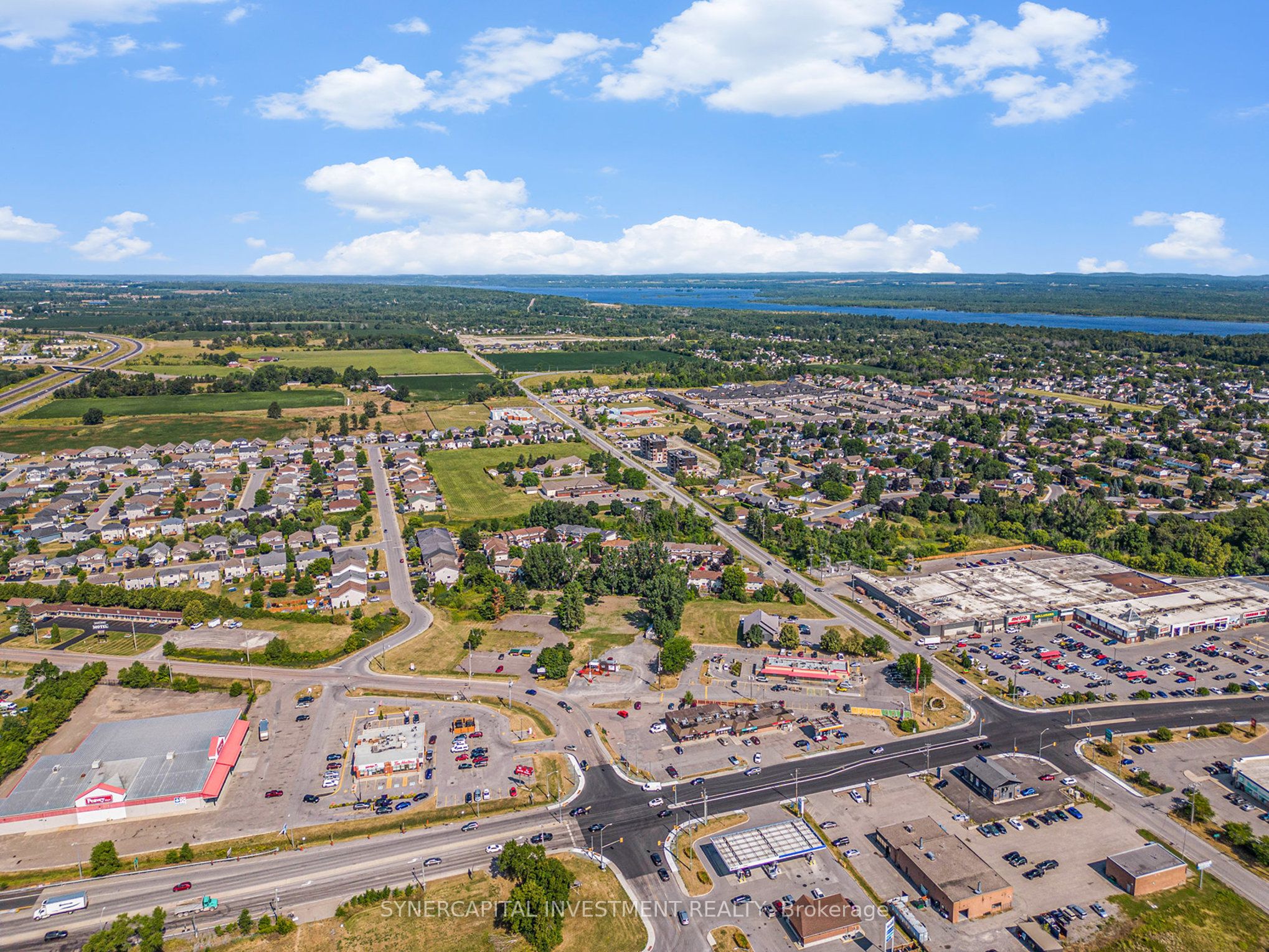 31 Staye Court Dr Property Photo 14