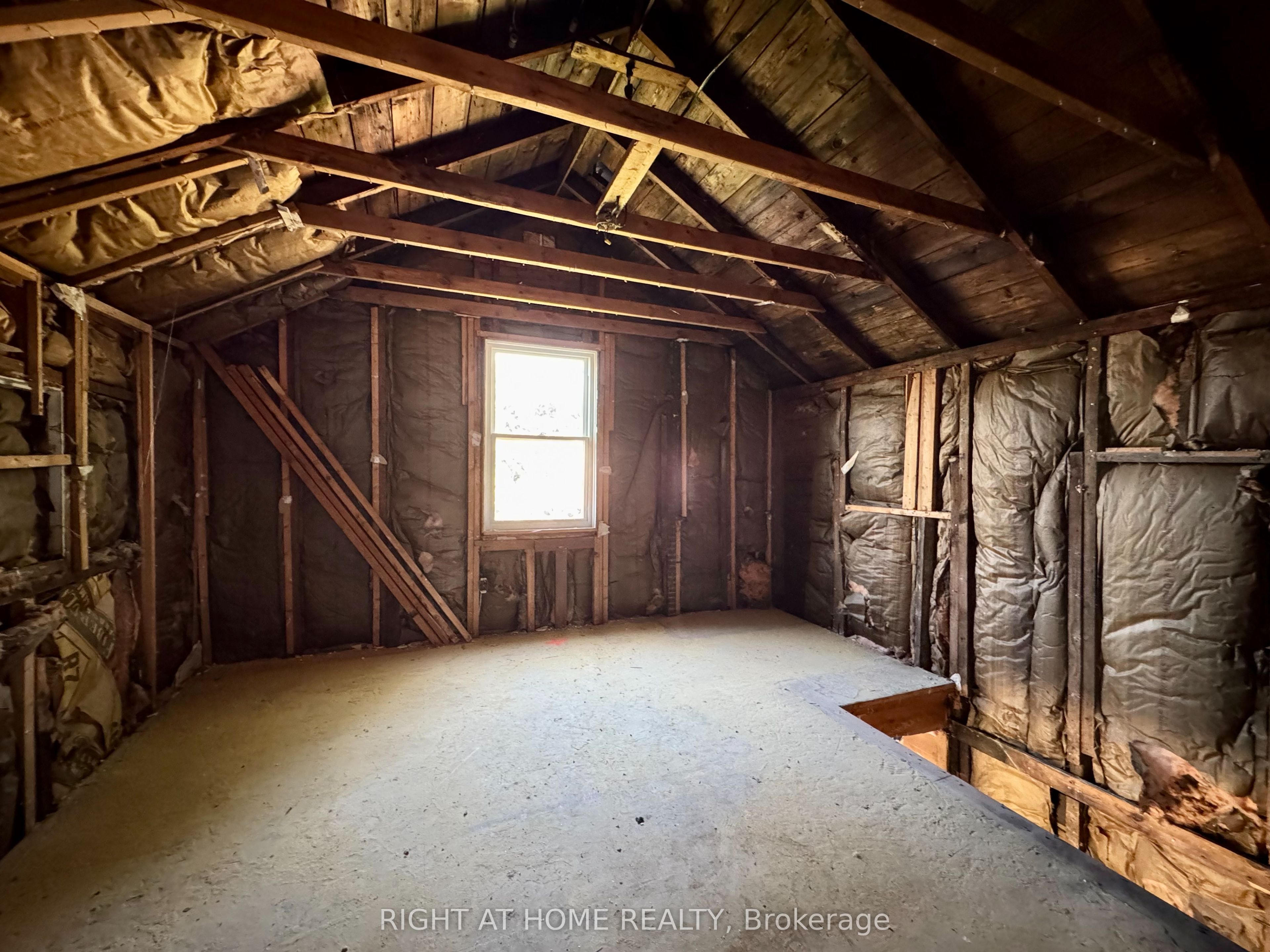 144 Waterloo Street Property Photo 2