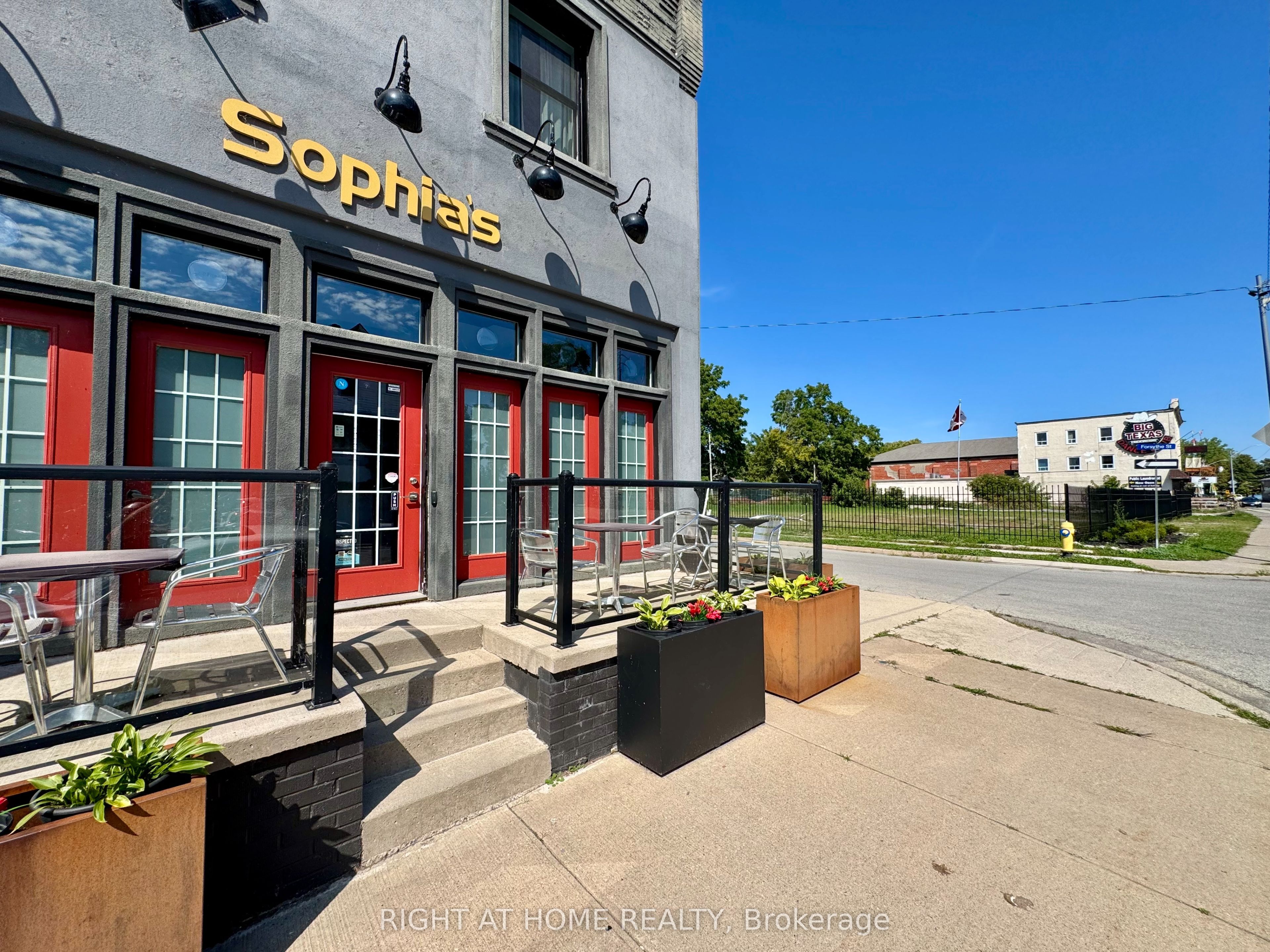 144 Waterloo Street Property Photo 16