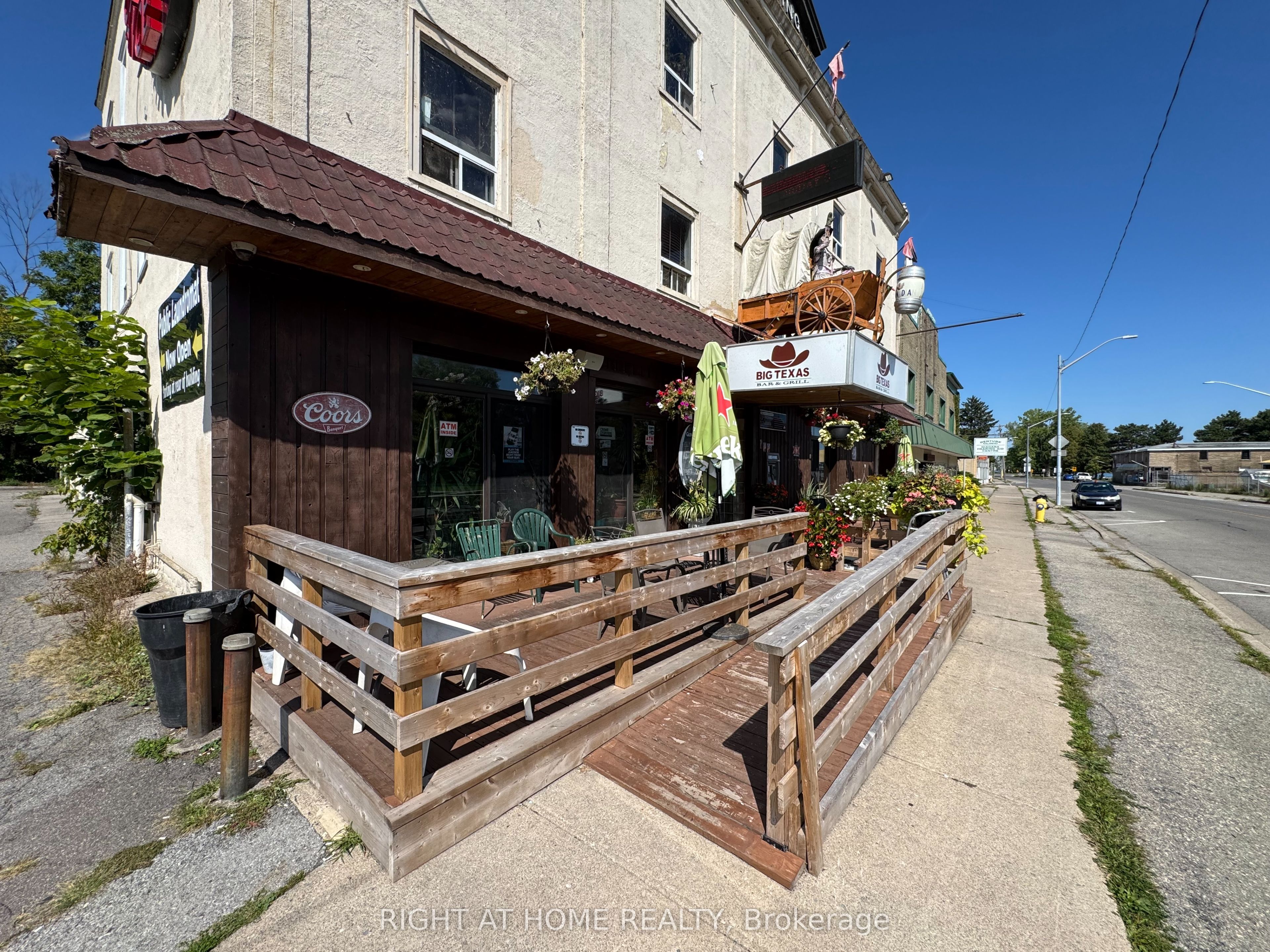 144 Waterloo Street Property Photo 18