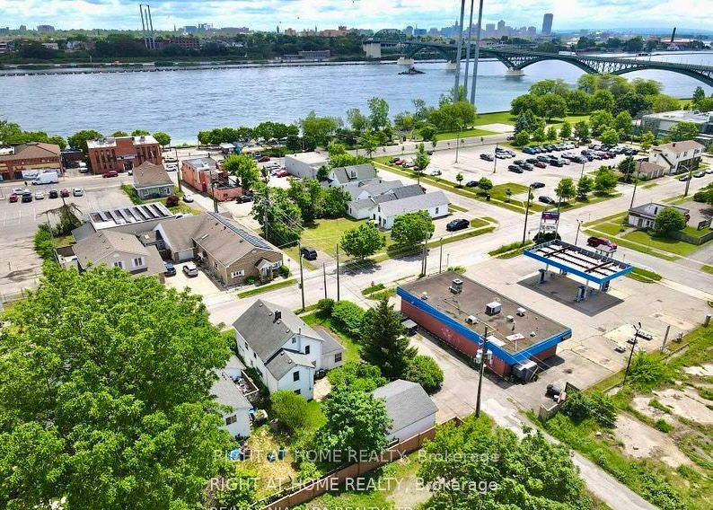 144 Waterloo Street Property Photo 25