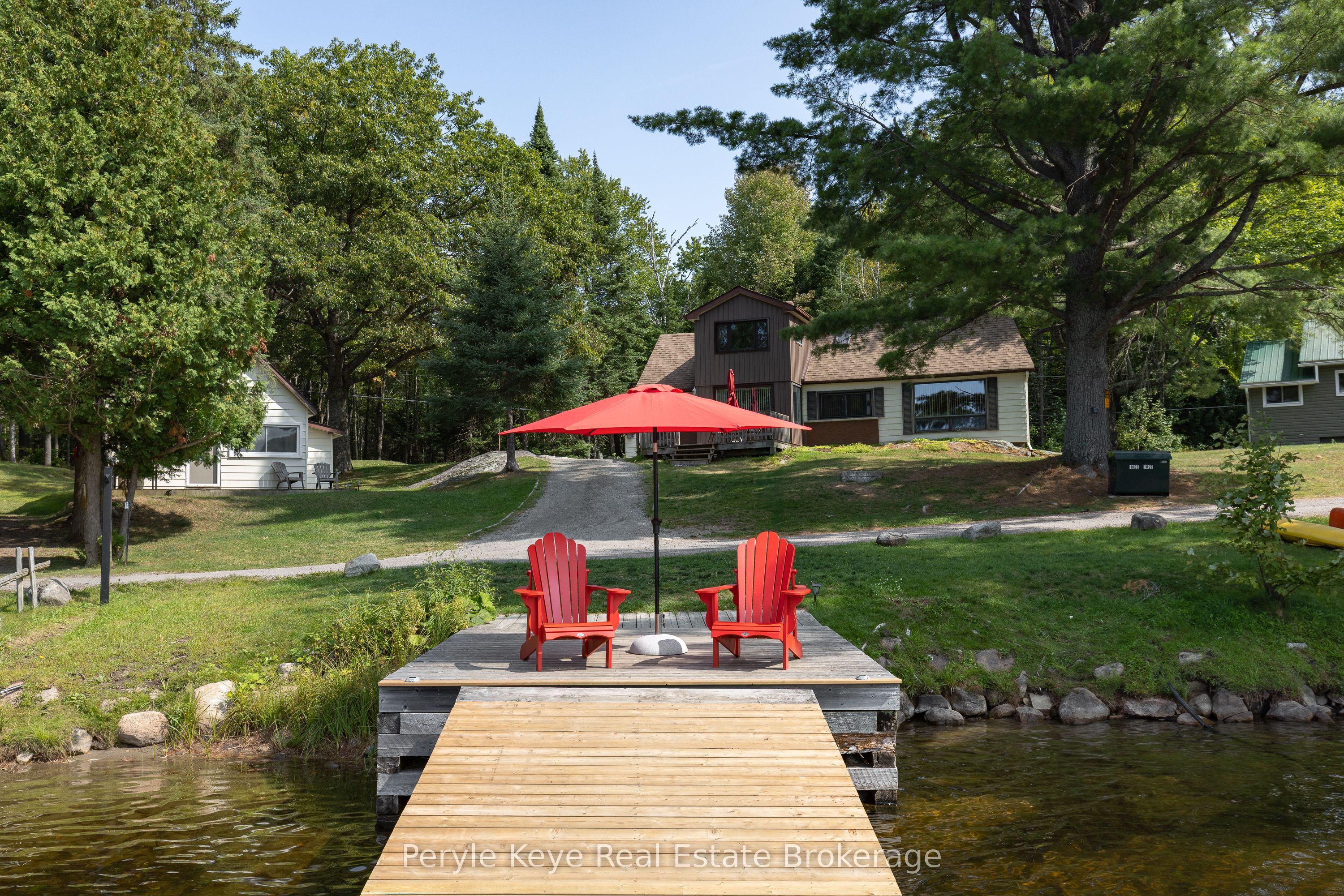 1025 & 1027 Big Island Road Property Photo 2