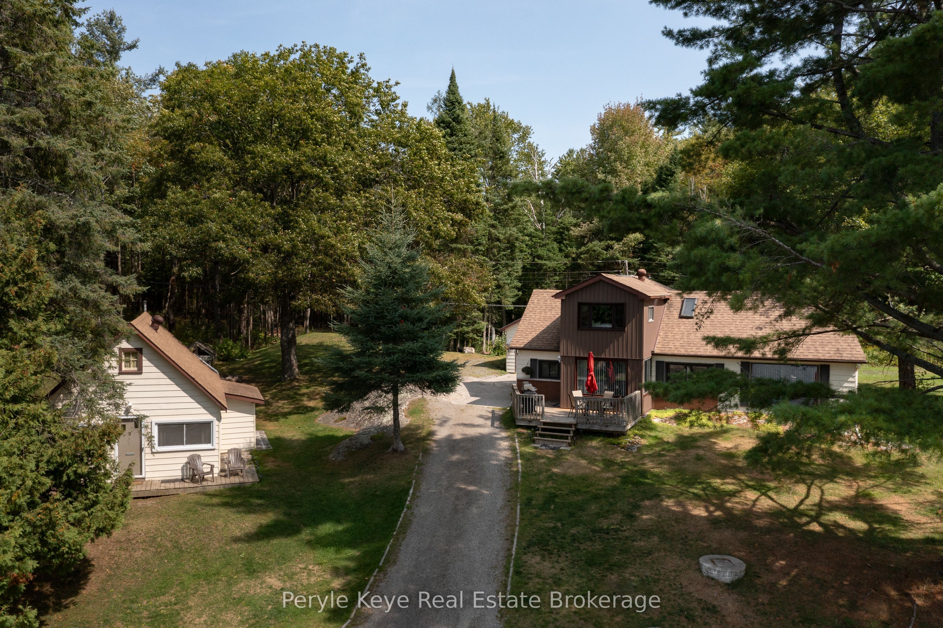 1025 & 1027 Big Island Road Property Photo 6