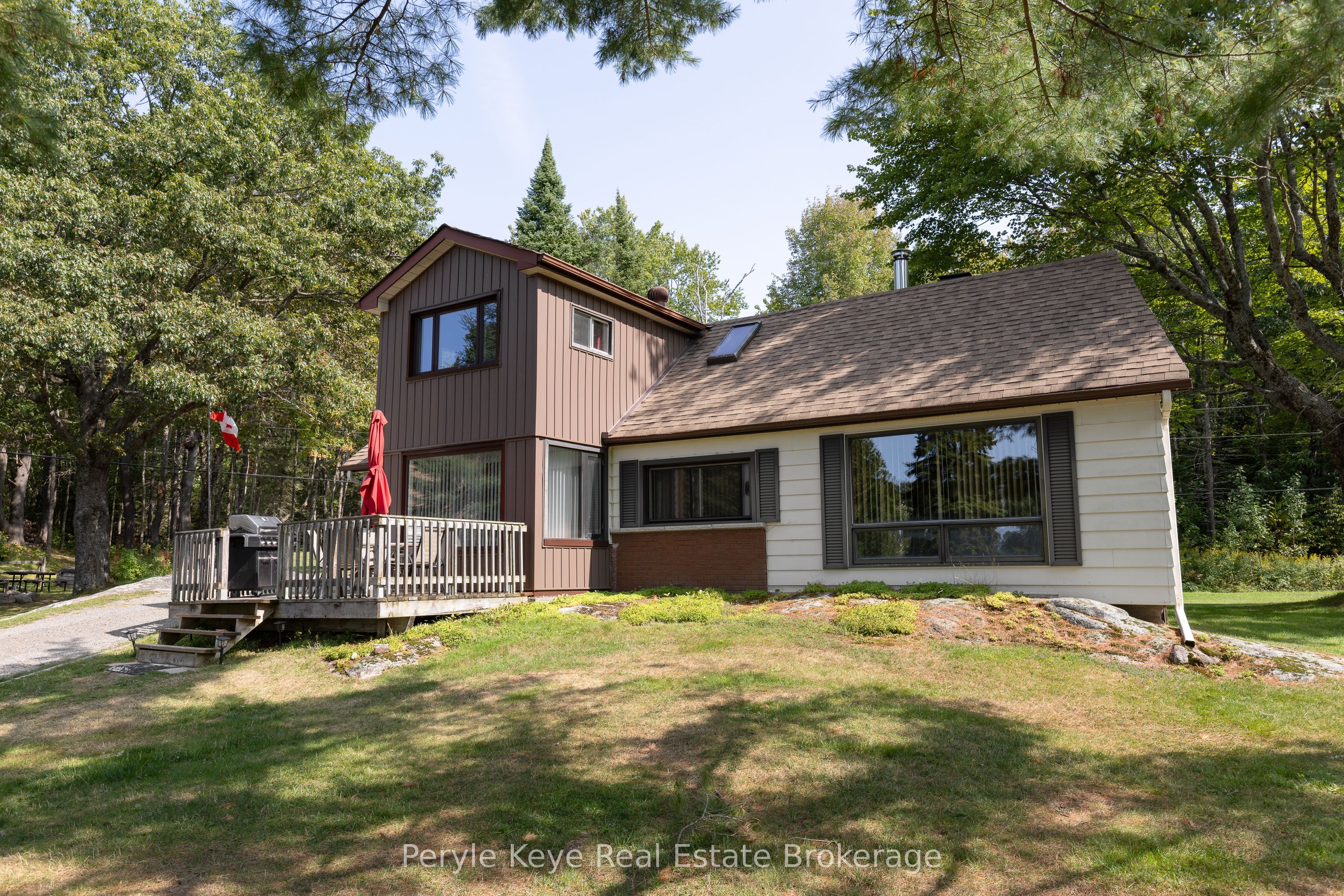 1025 & 1027 Big Island Road Property Photo 7
