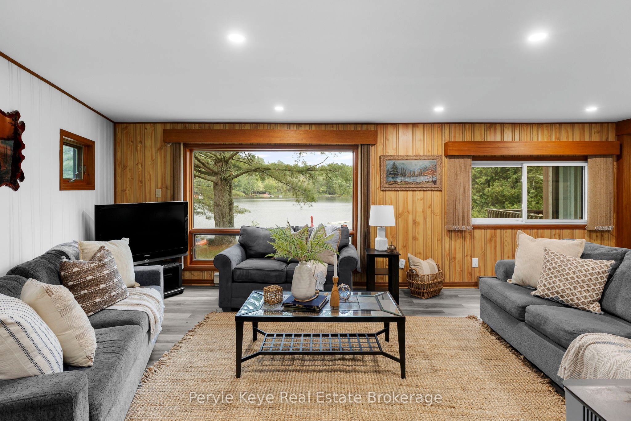 1025 & 1027 Big Island Road Property Photo 8