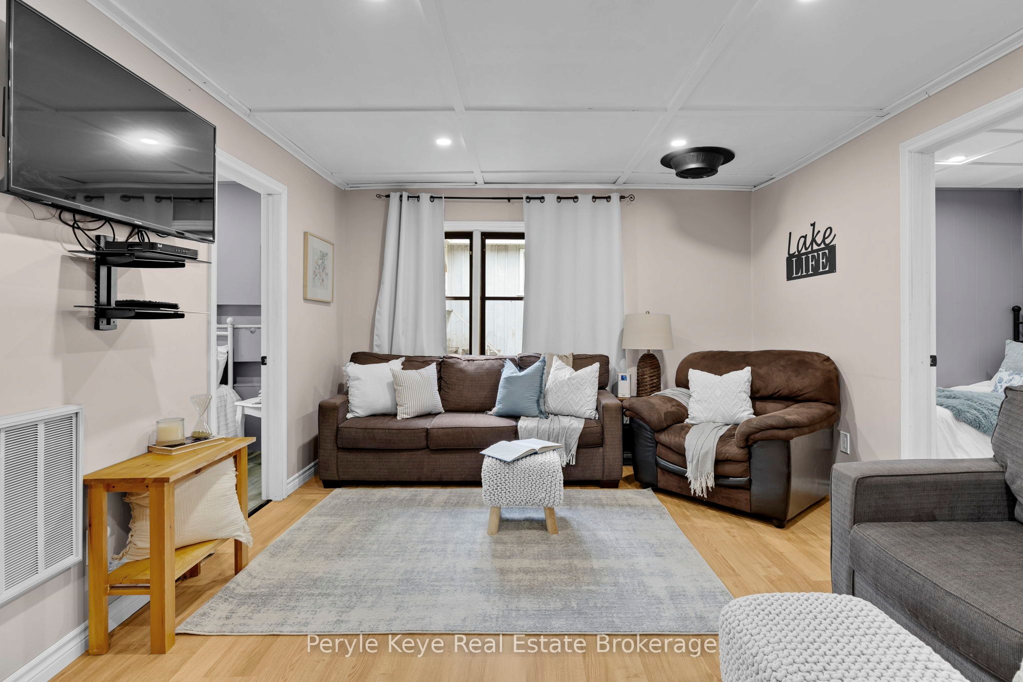 1025 & 1027 Big Island Road Property Photo 32