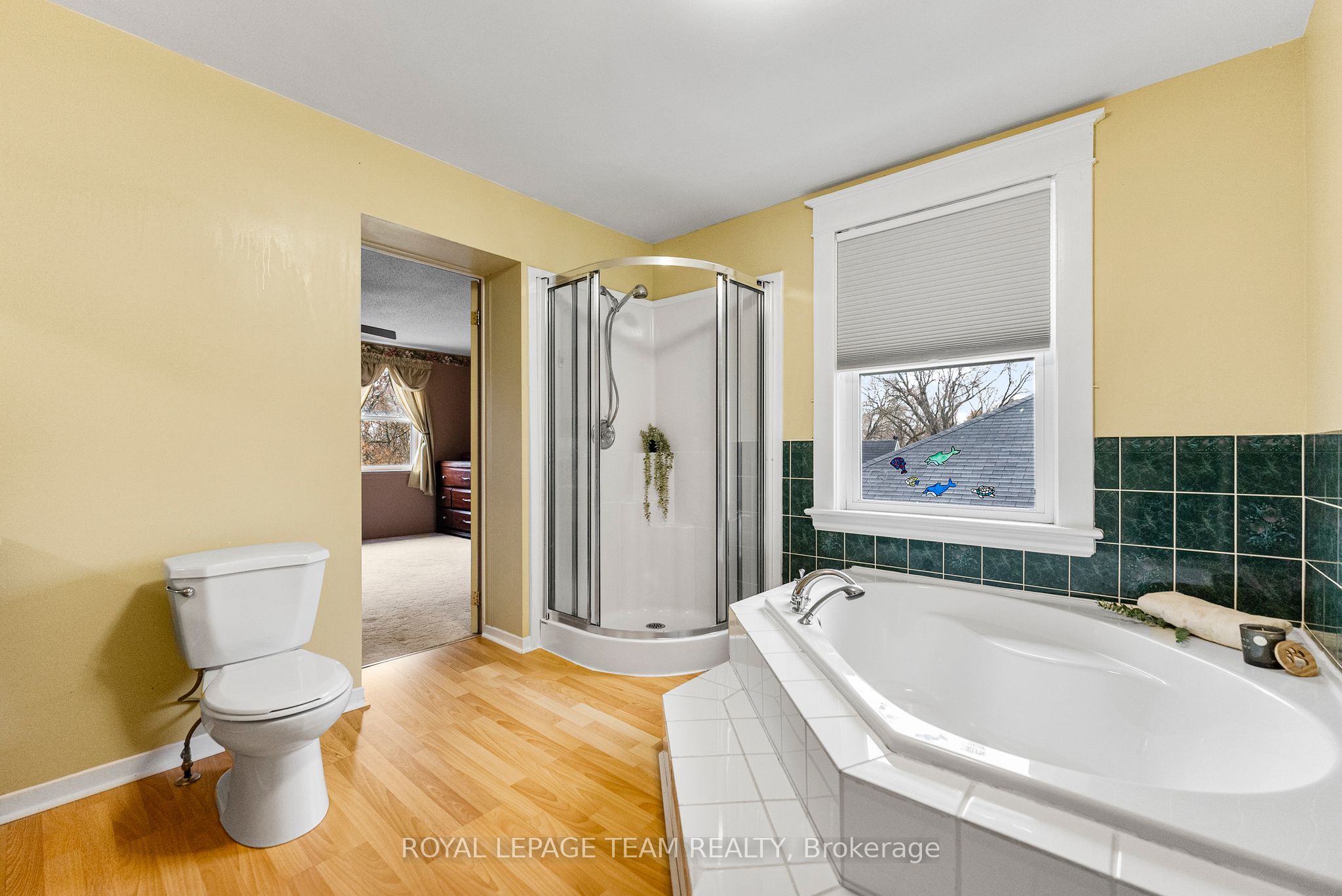 28 Bank Street N Property Photo 15