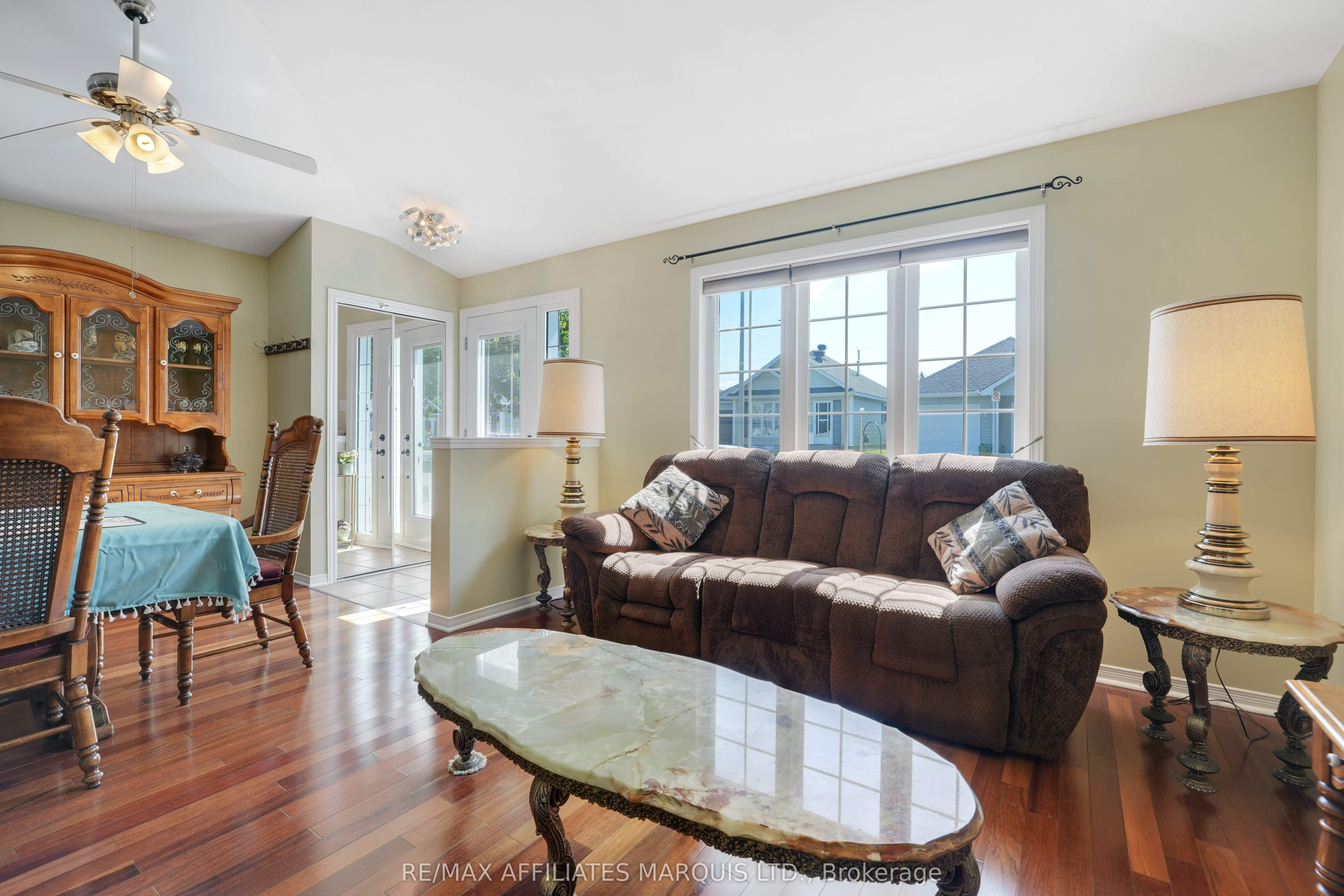 1518 Frank Court Property Photo 4