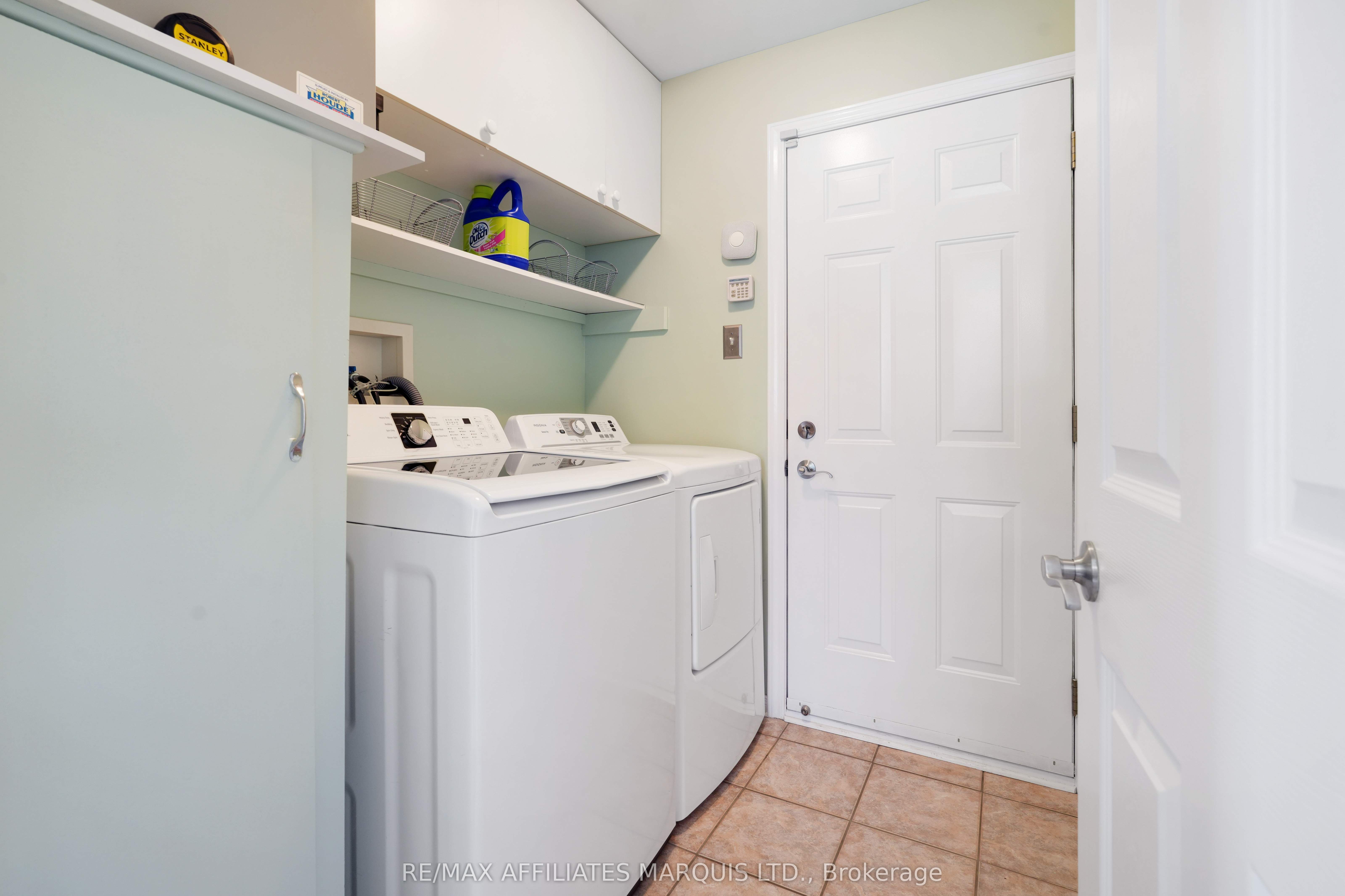 1518 Frank Court Property Photo 13