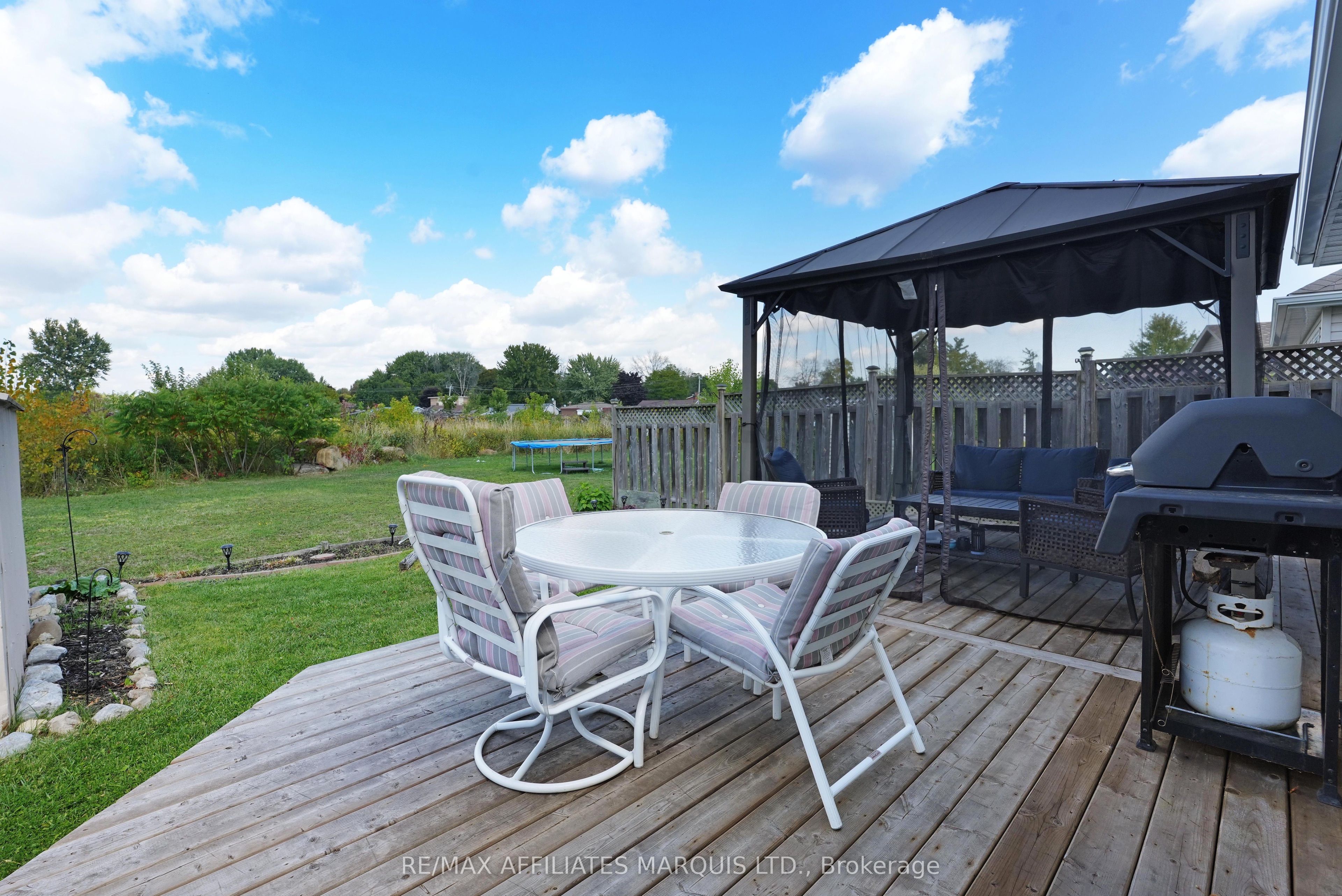 1518 Frank Court Property Photo 23