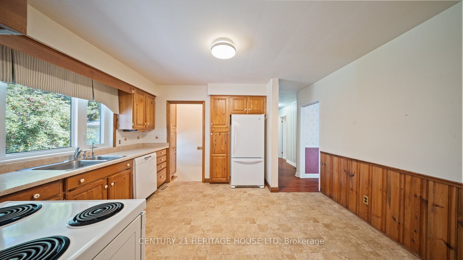 73 Pusey Boulevard Property Photo 15