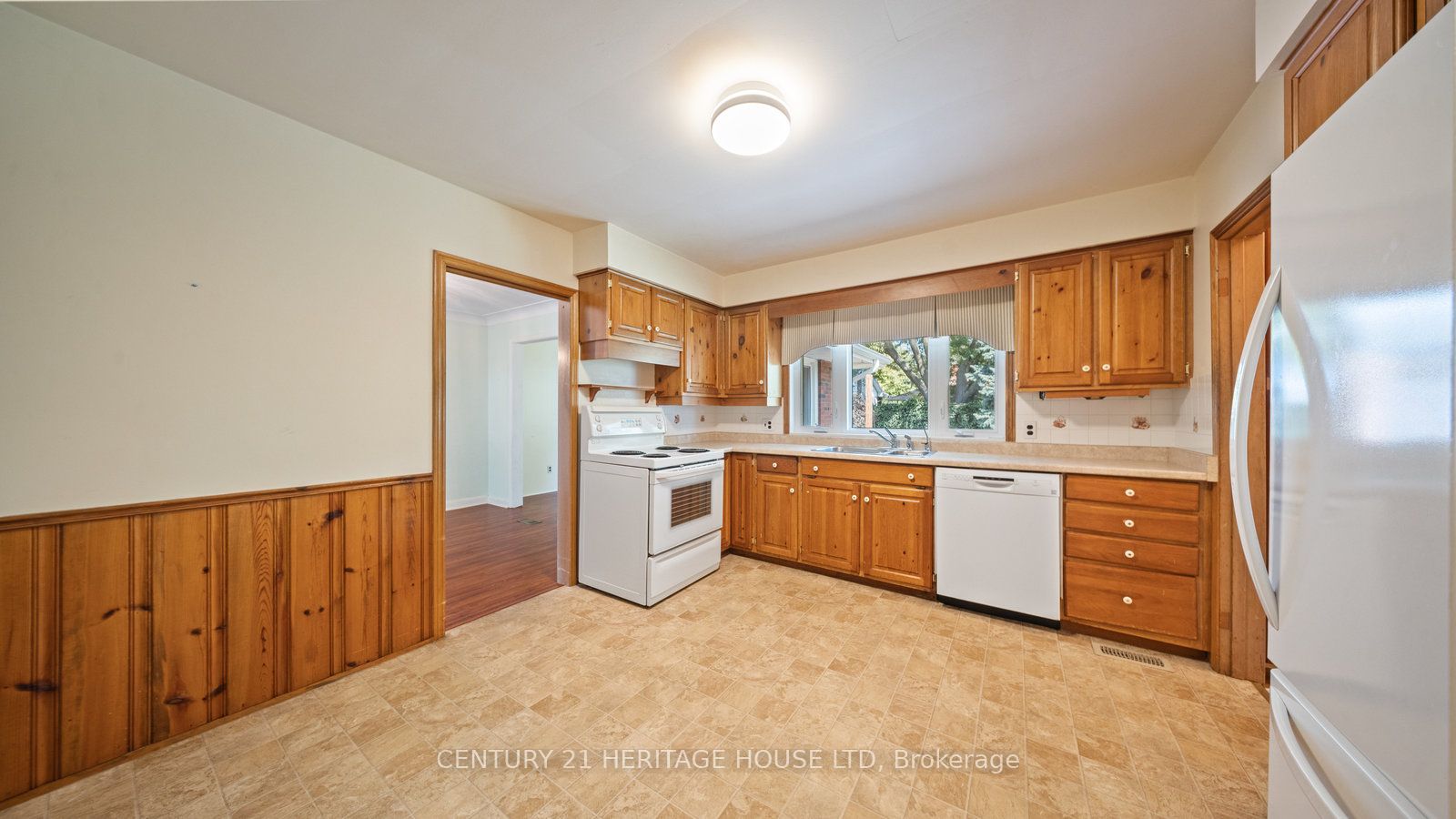 73 Pusey Boulevard Property Photo 17