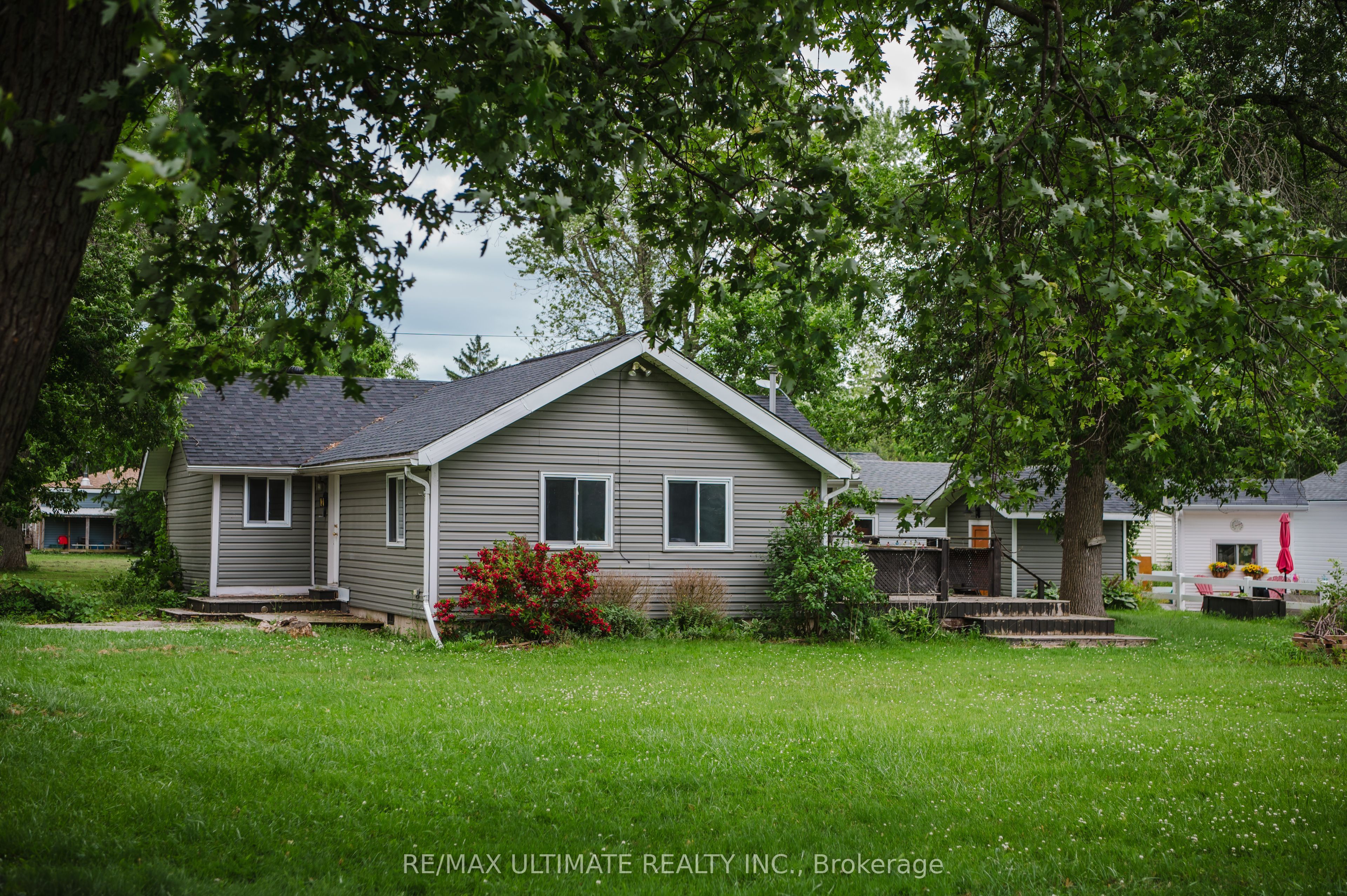 372 Helen Street Property Photo 3