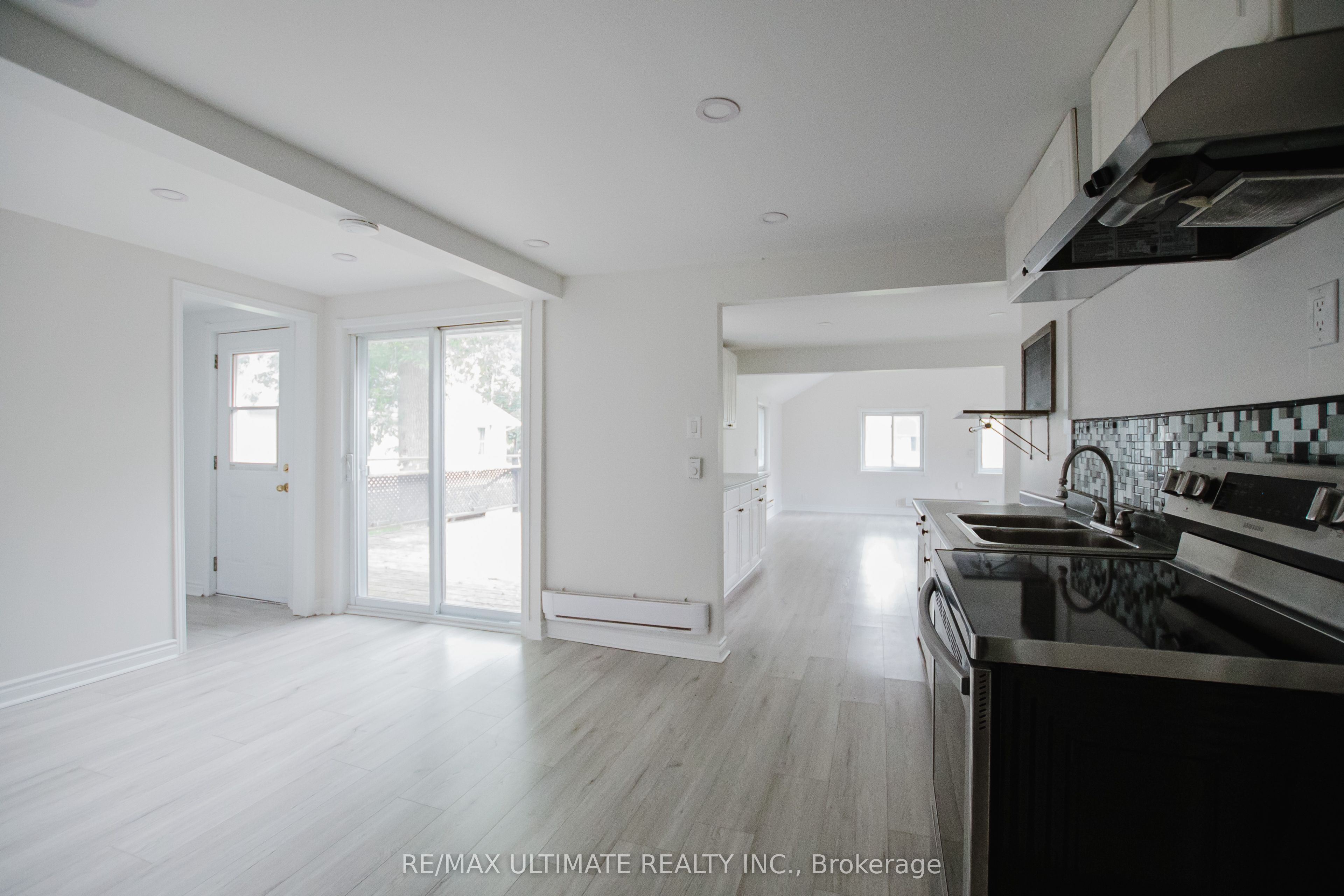 372 Helen Street Property Photo 18