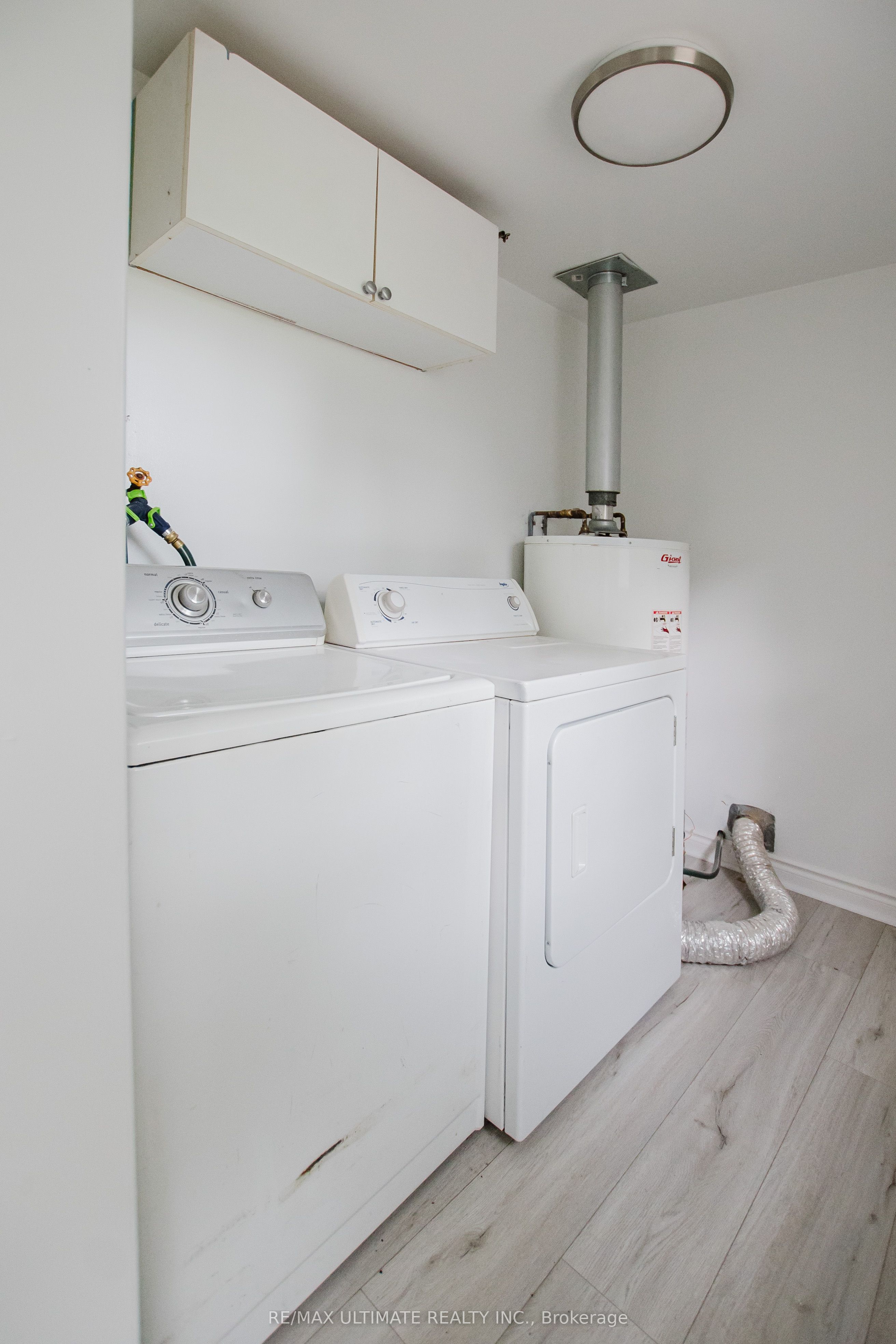 372 Helen Street Property Photo 19