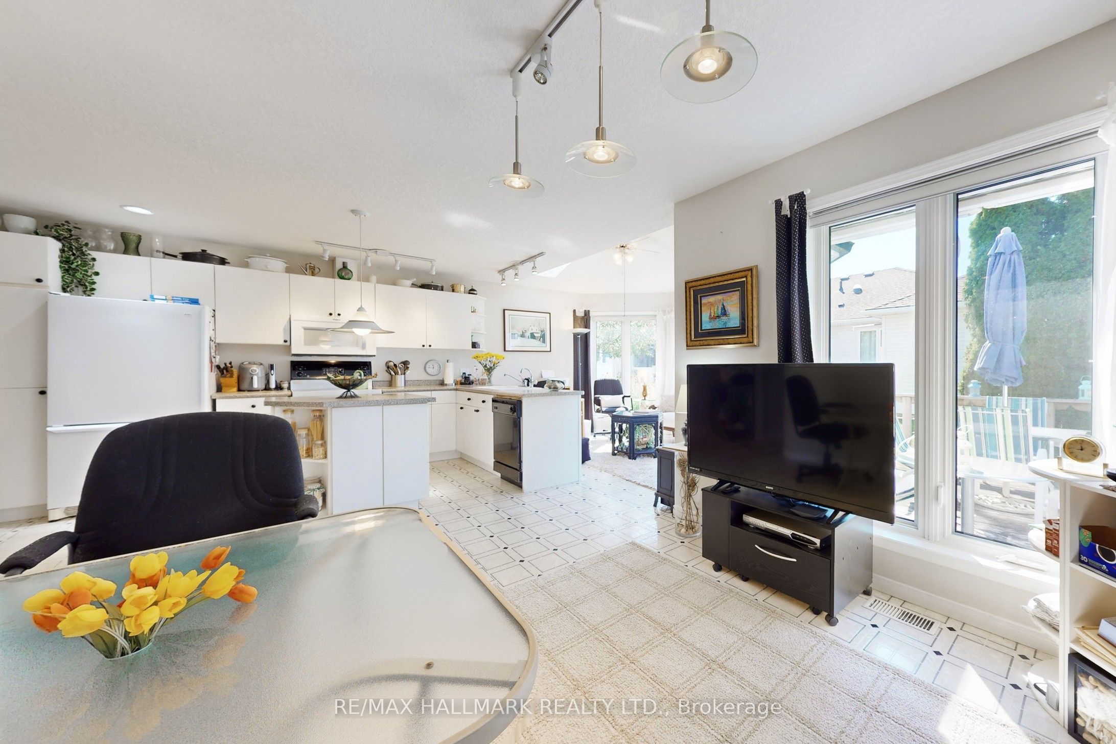 8 Greenfield Place Property Photo 11