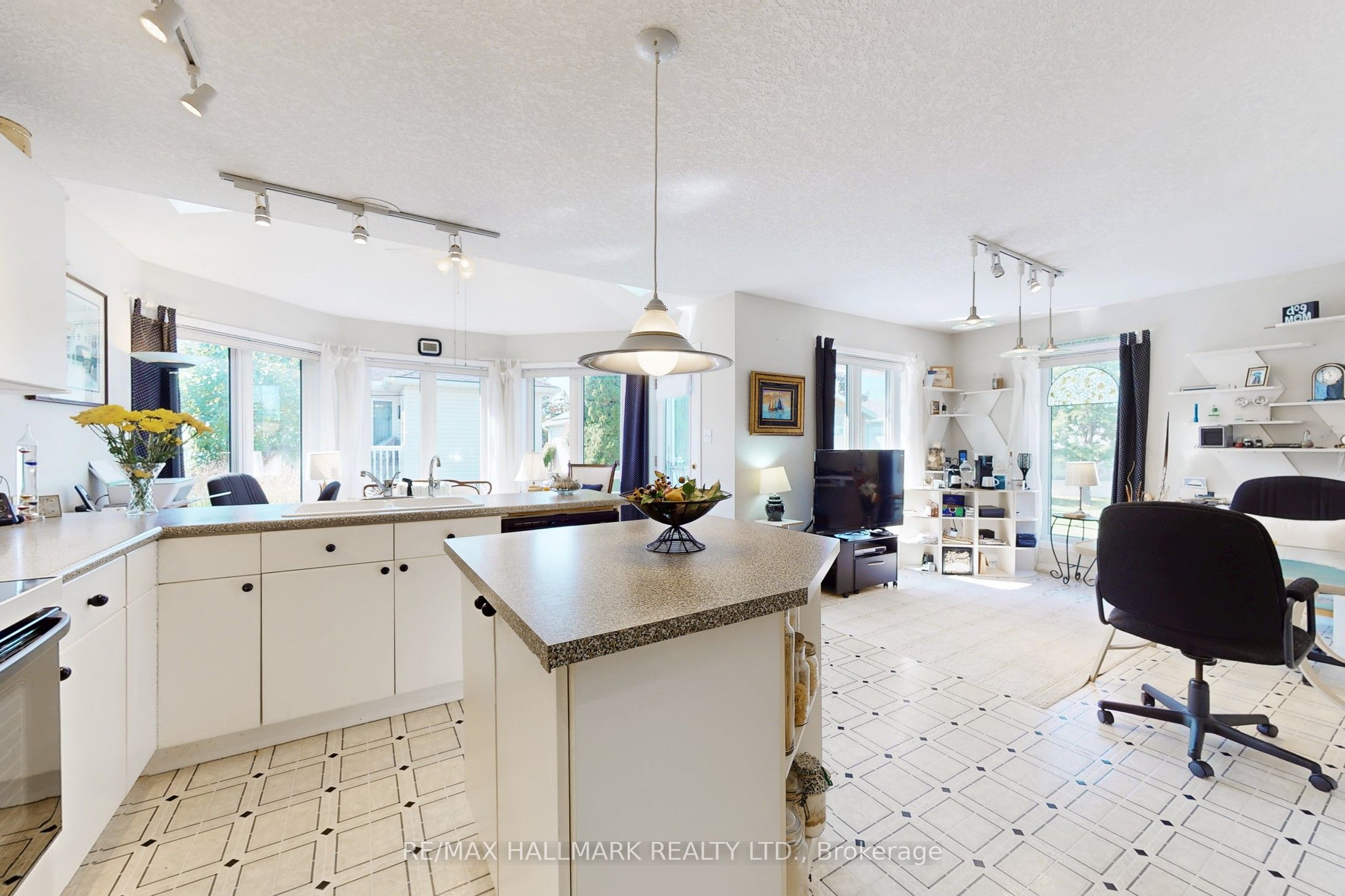 8 Greenfield Place Property Photo 12