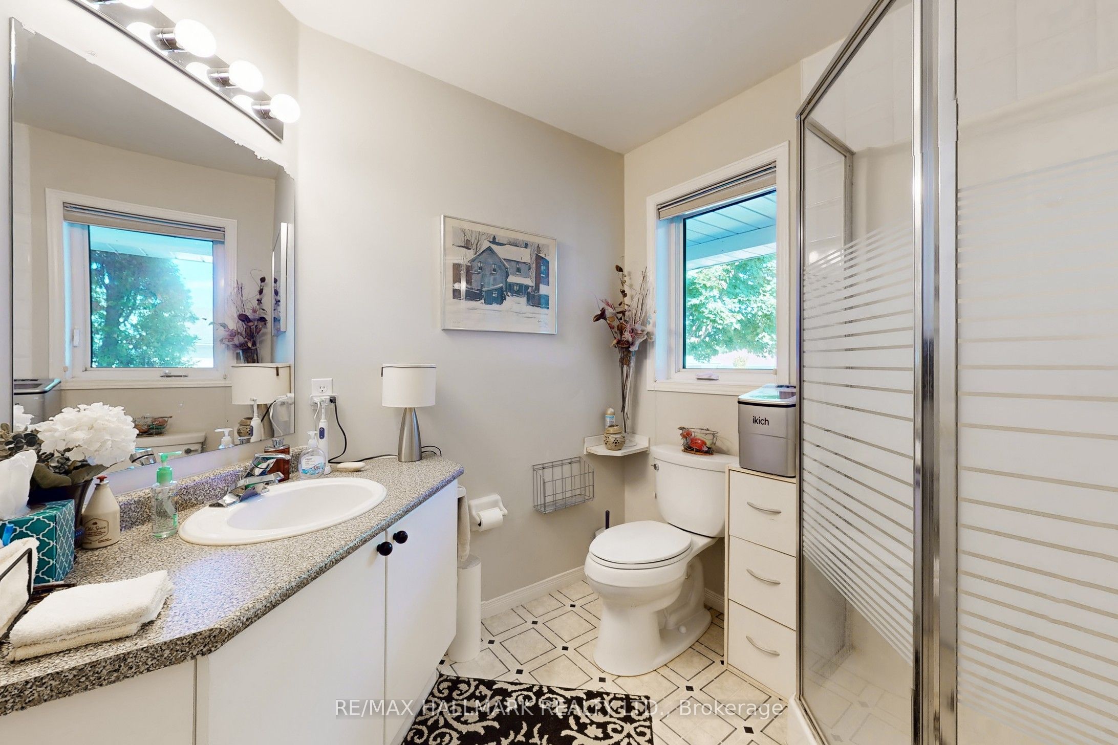 8 Greenfield Place Property Photo 21