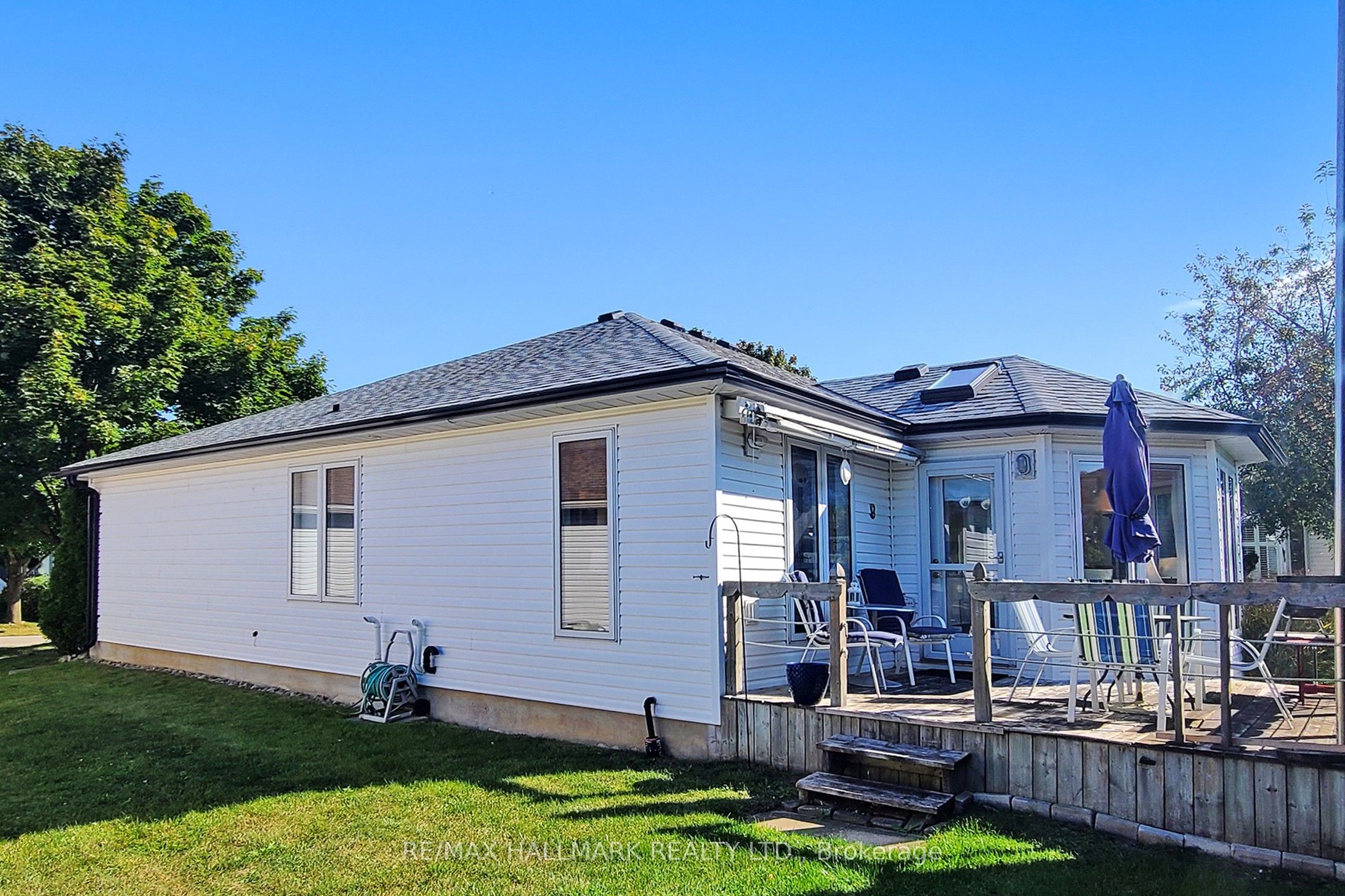 8 Greenfield Place Property Photo 35