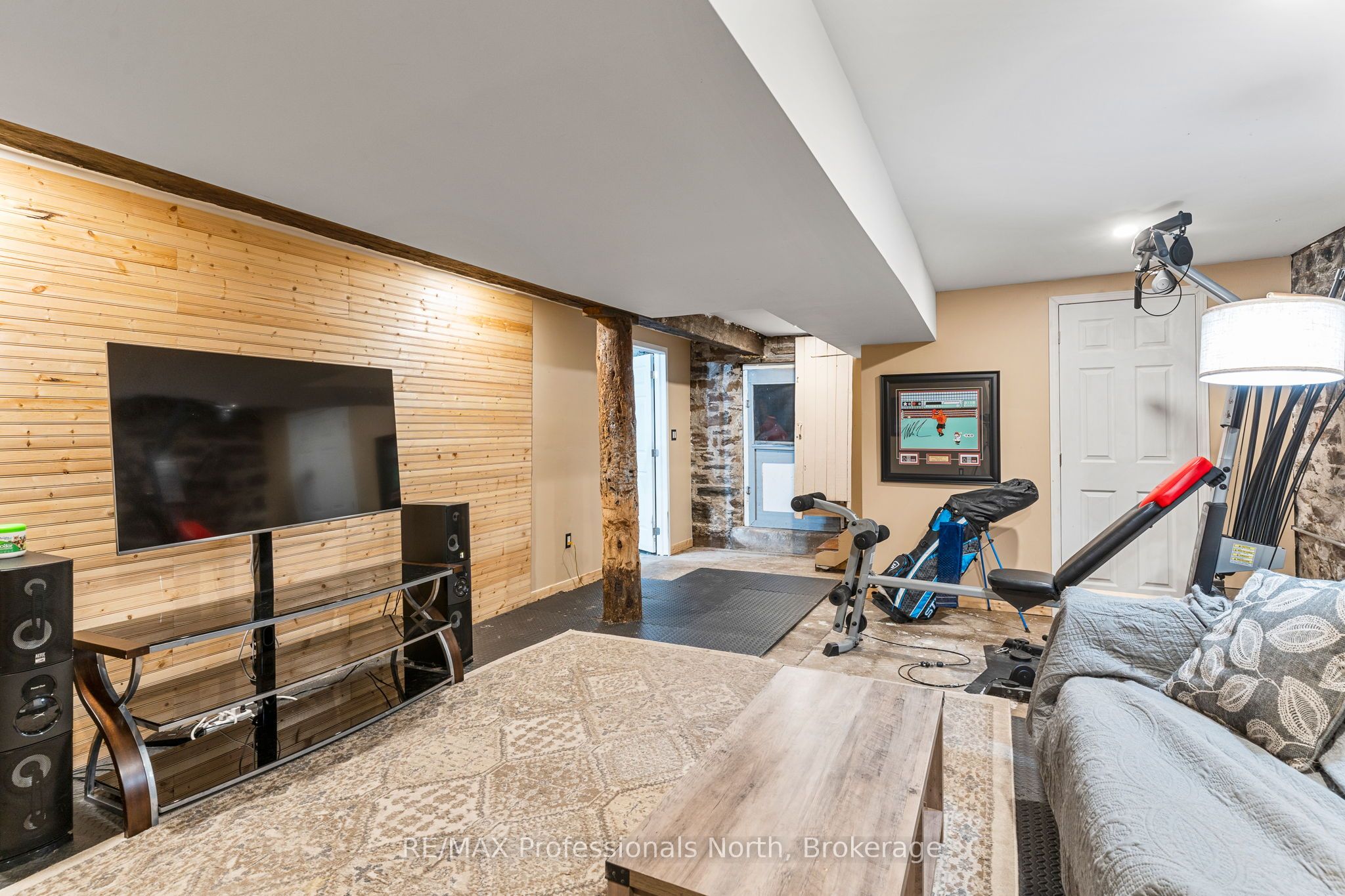 9357 Highway 118 Highway Property Photo 22