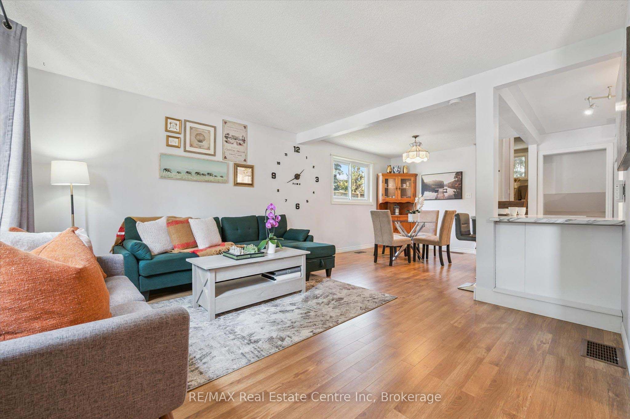 158 Barnicke Drive Property Photo 4