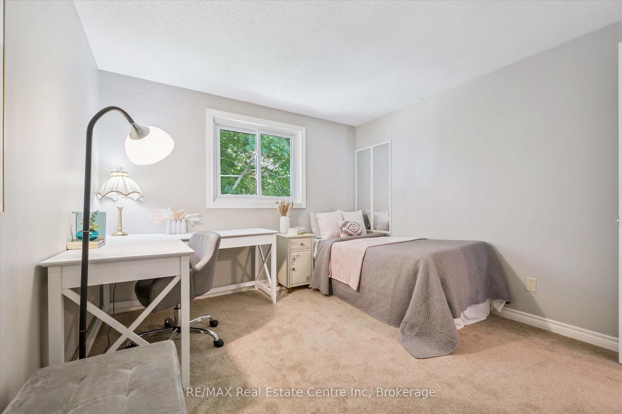 158 Barnicke Drive Property Photo 13