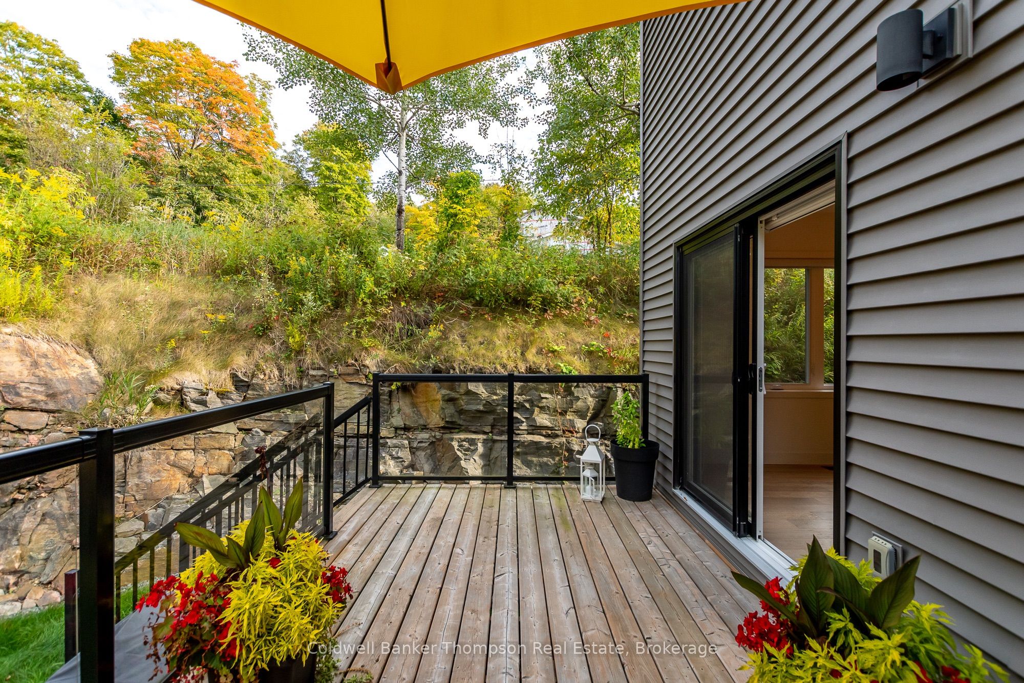 21 Cascade Lane Property Photo 17