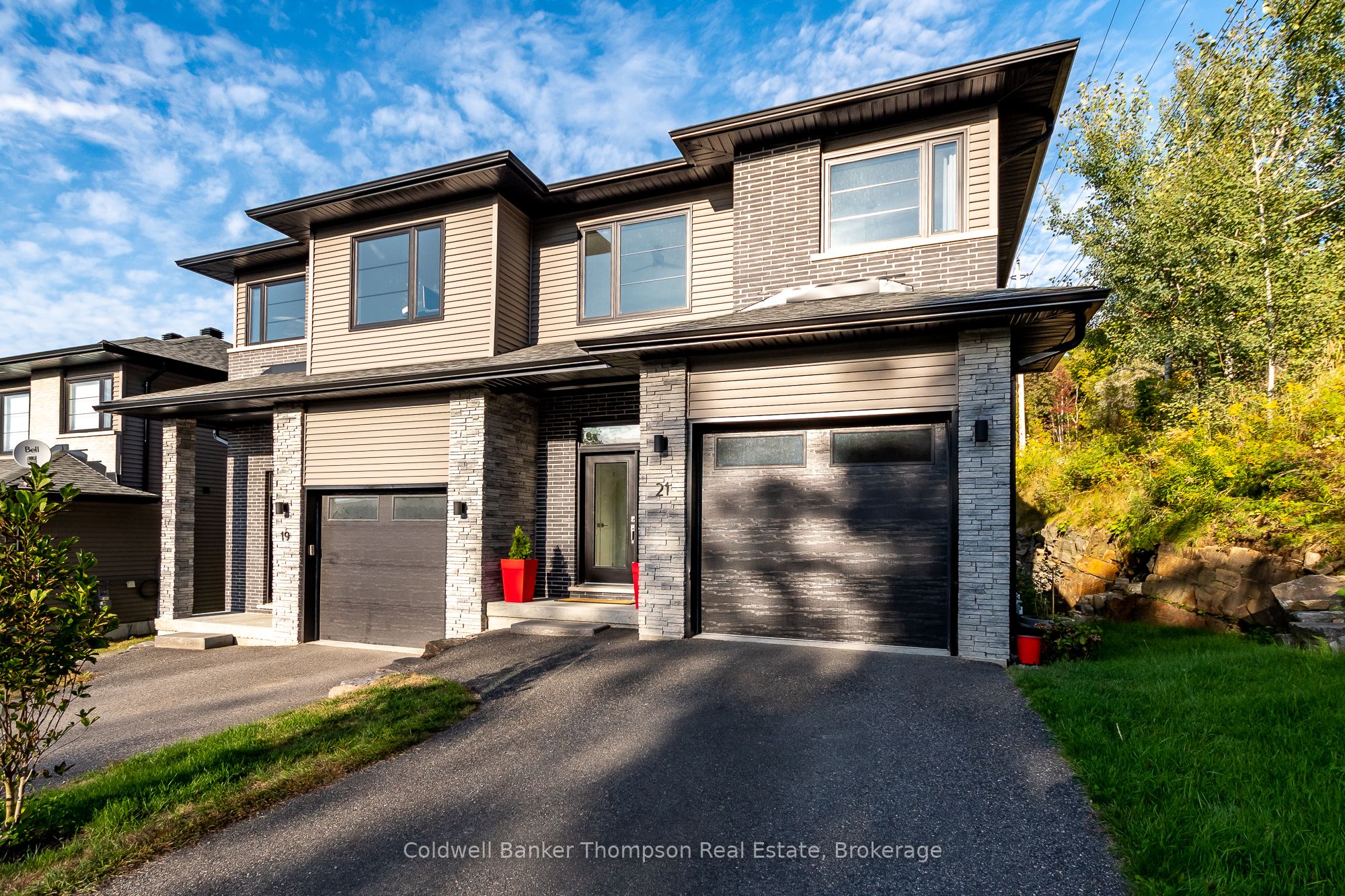 21 Cascade Lane Property Photo 37