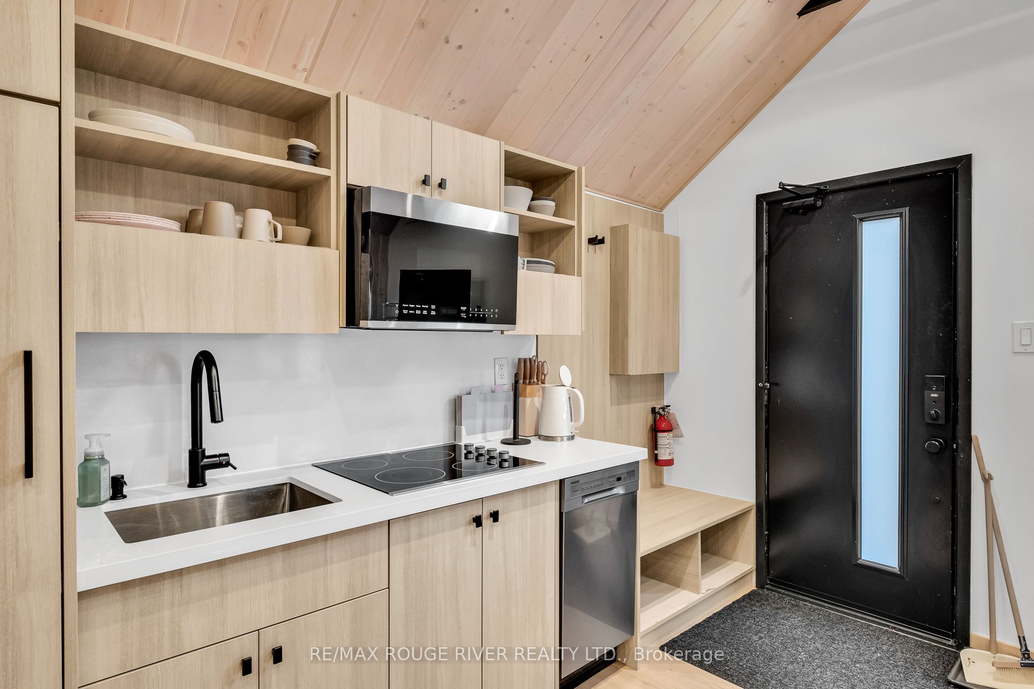 1026 Merrill Road 12 Property Photo 22