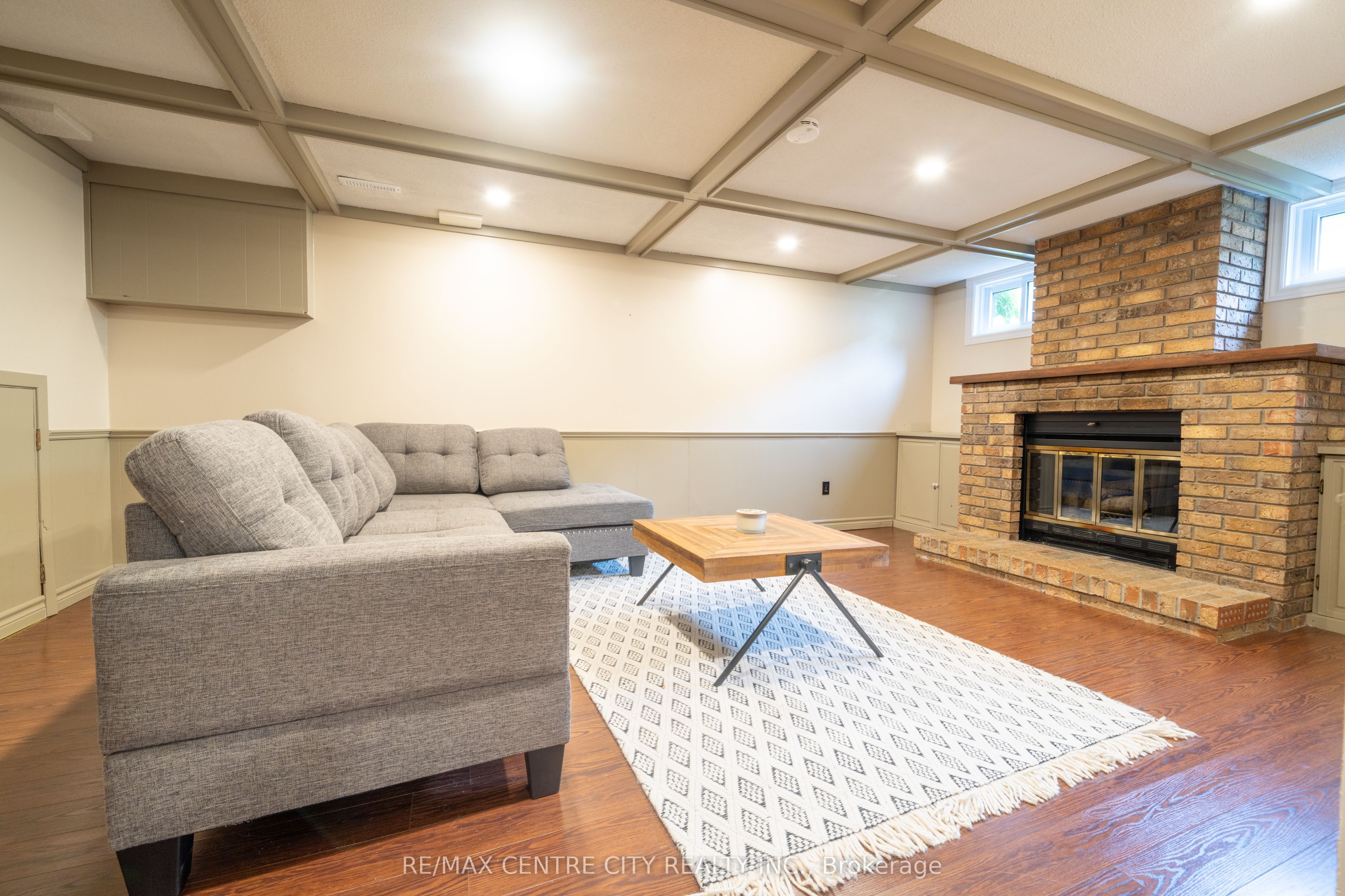 1431 Stoneybrook Crescent Property Photo 19