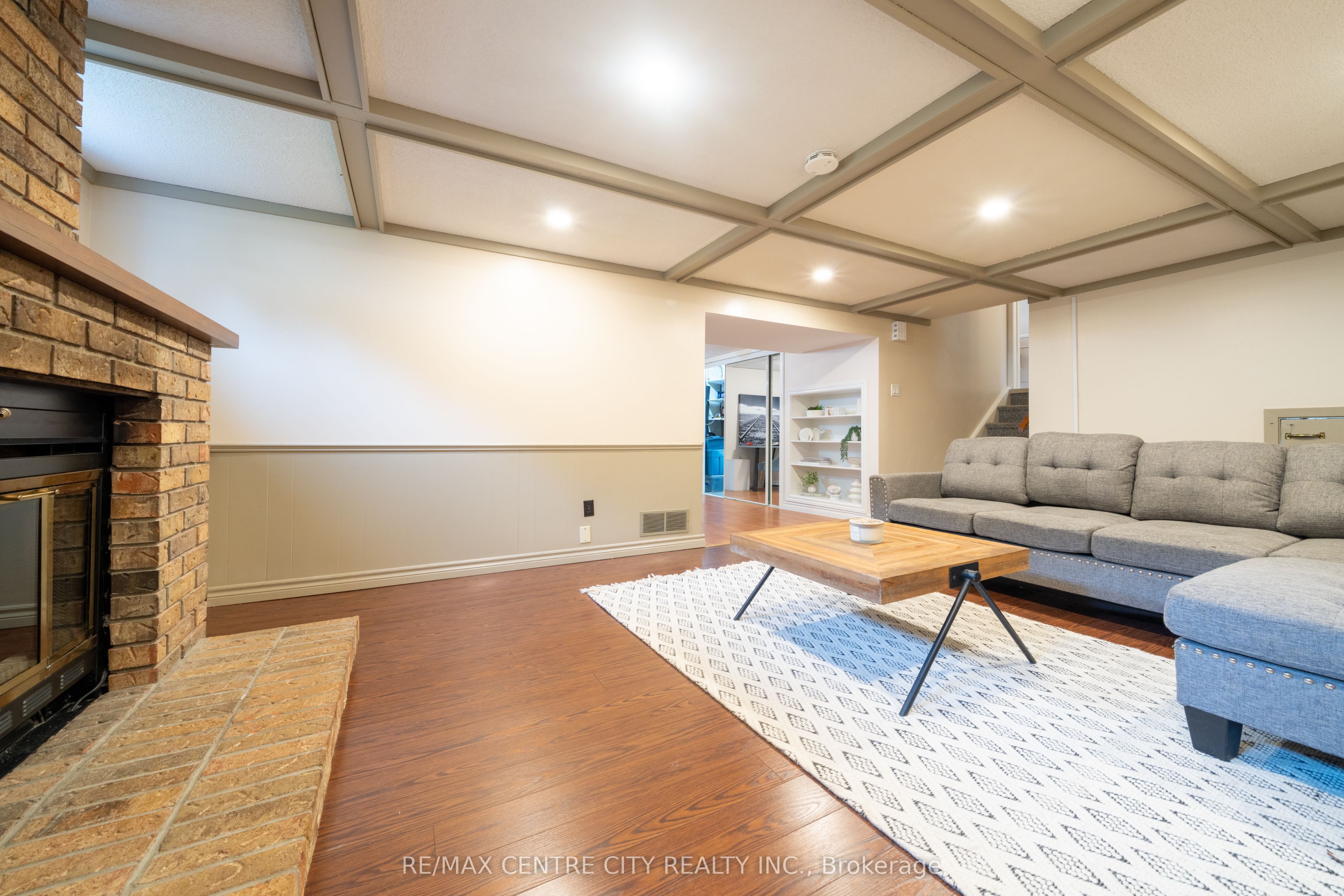 1431 Stoneybrook Crescent Property Photo 20