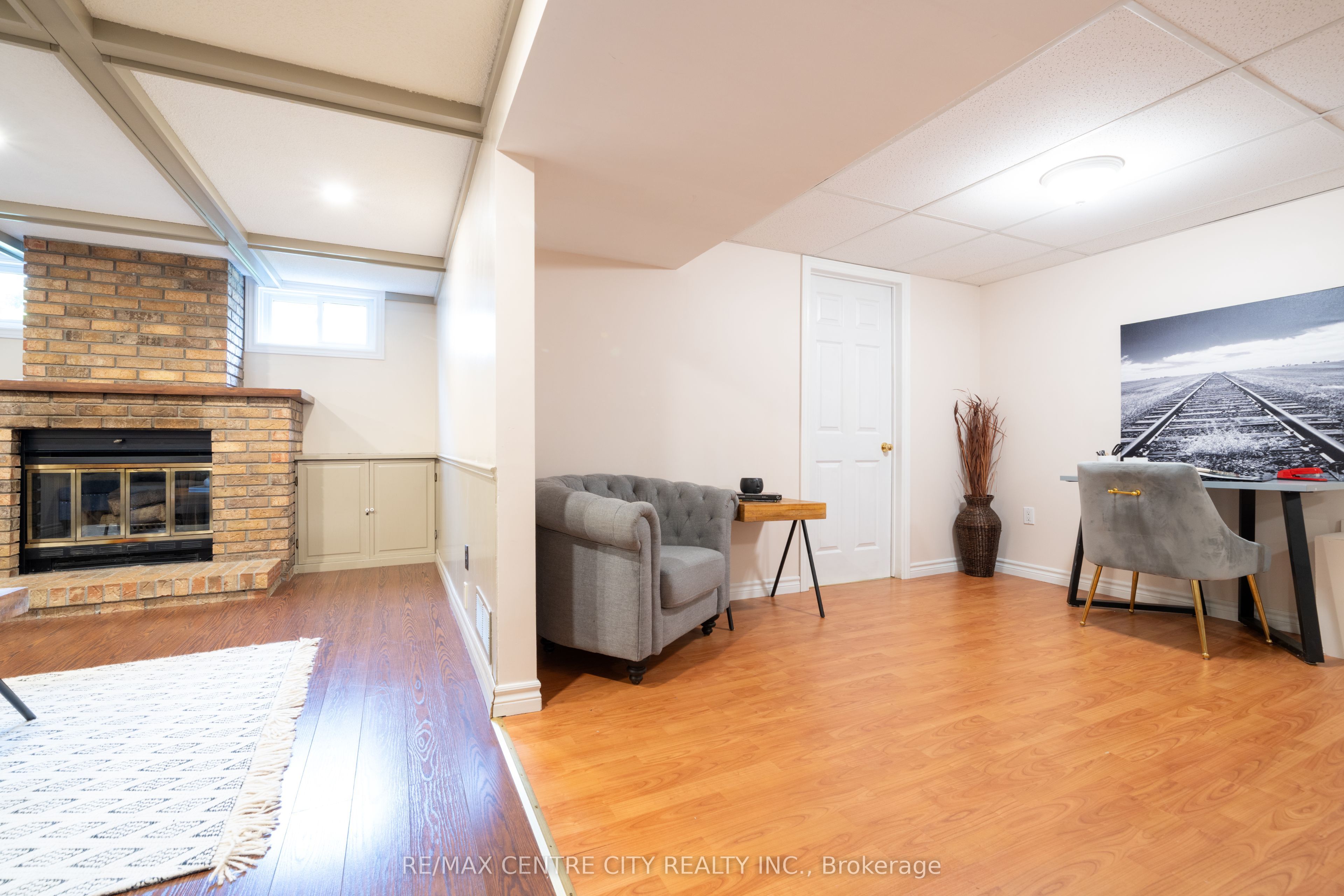 1431 Stoneybrook Crescent Property Photo 21