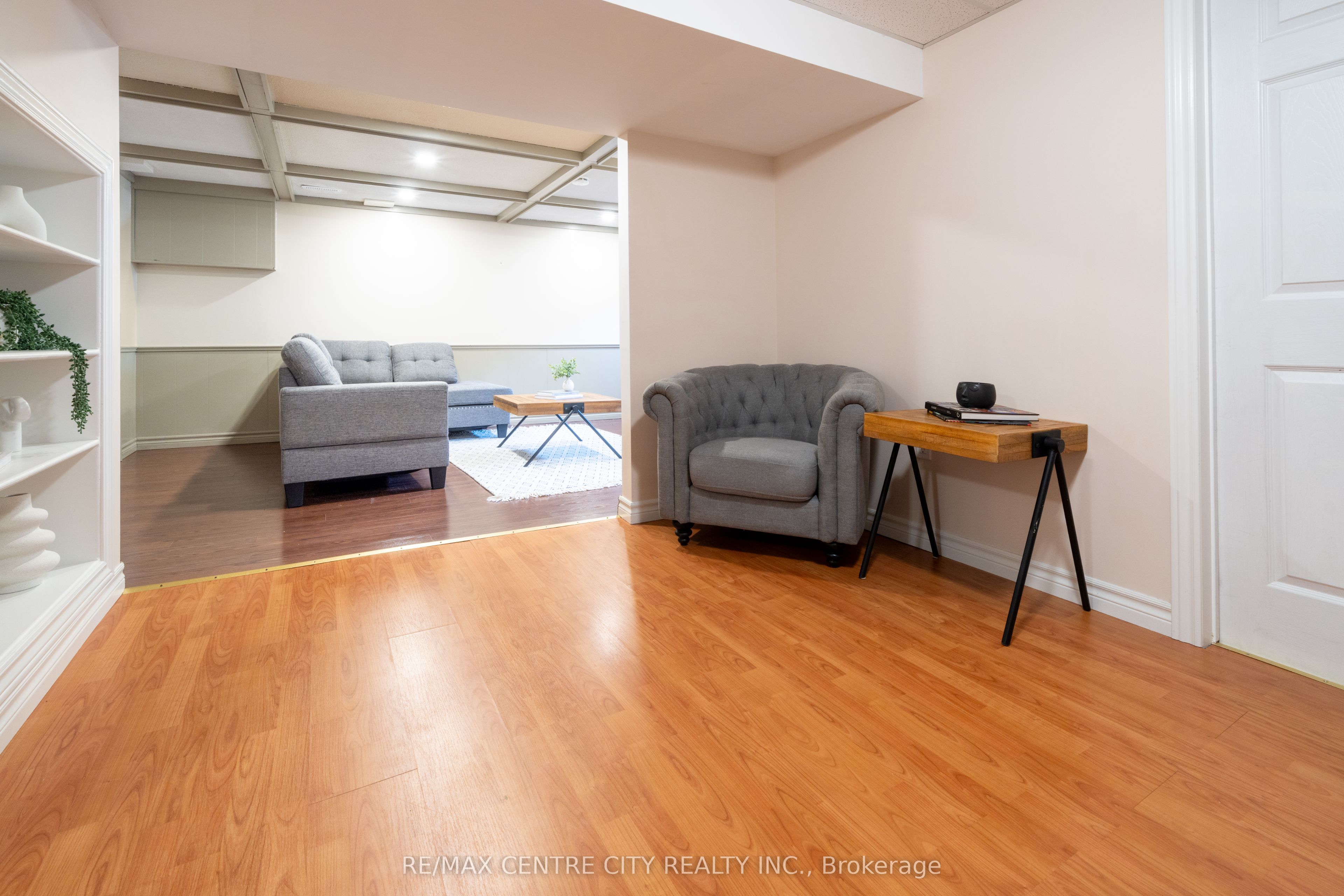 1431 Stoneybrook Crescent Property Photo 23