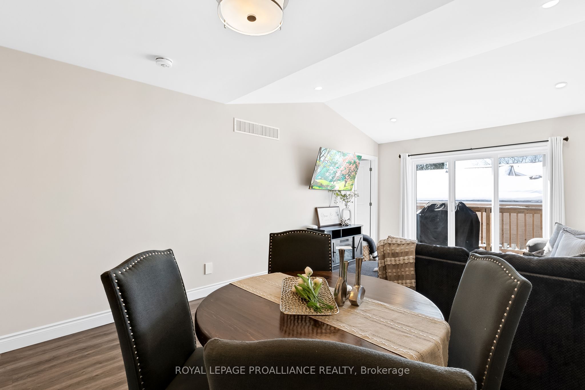 6 Ferris Court Property Photo 7