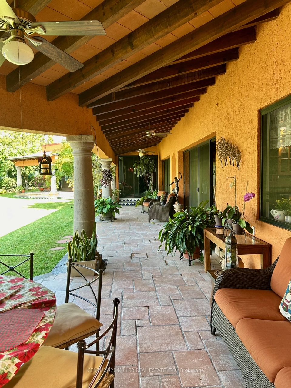 37 Cerrada Vista Hermosa Property Photo 30