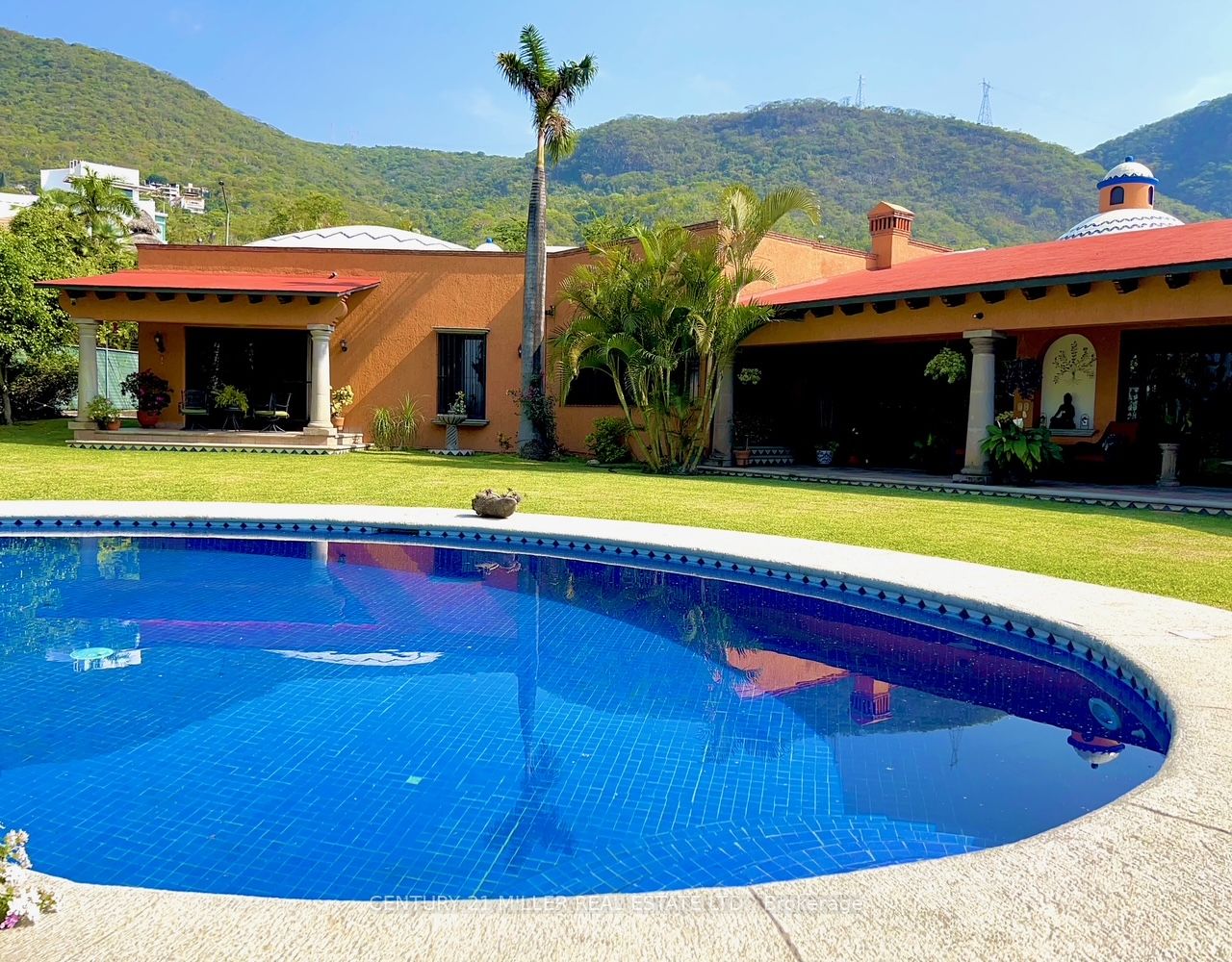 37 Cerrada Vista Hermosa Property Photo 36
