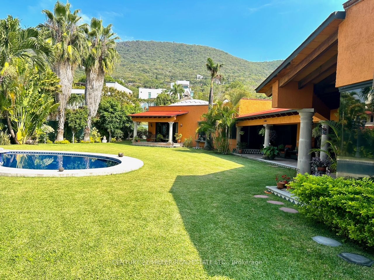 37 Cerrada Vista Hermosa Property Photo 37