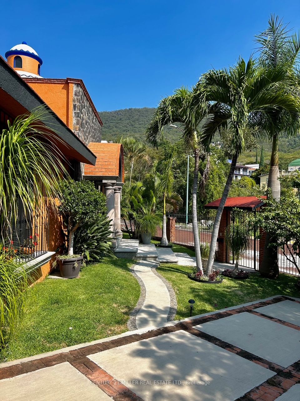 37 Cerrada Vista Hermosa Property Photo 41