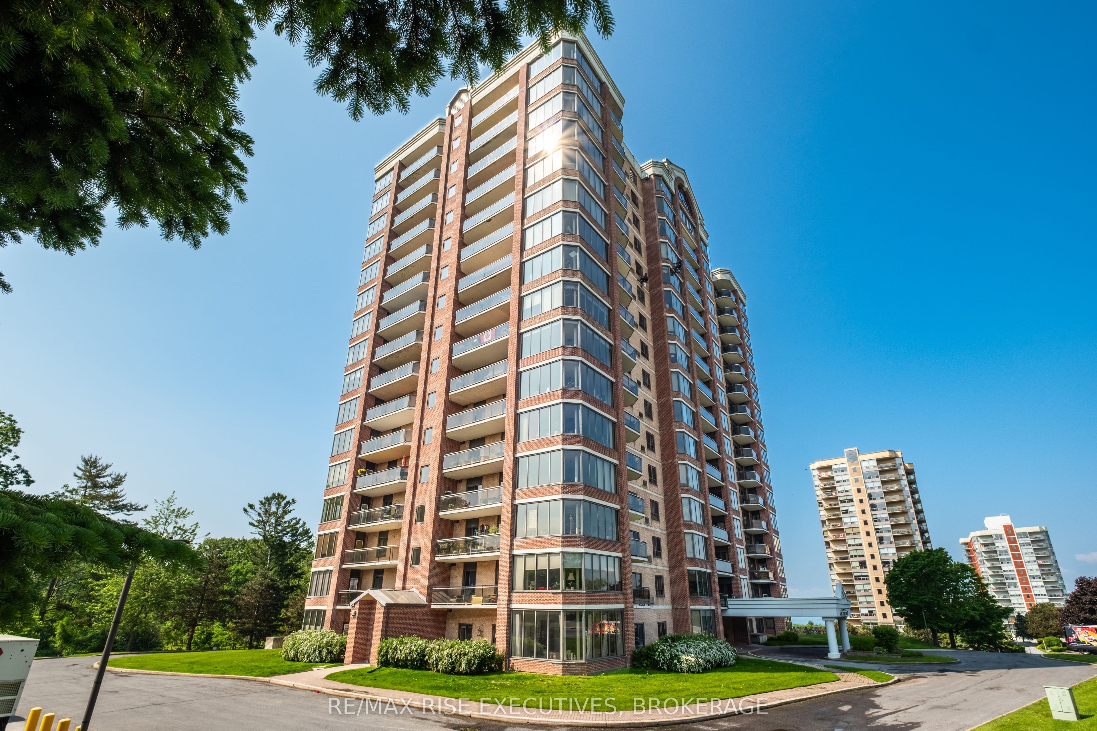 1000 KING Street W 102 Property Photo 1