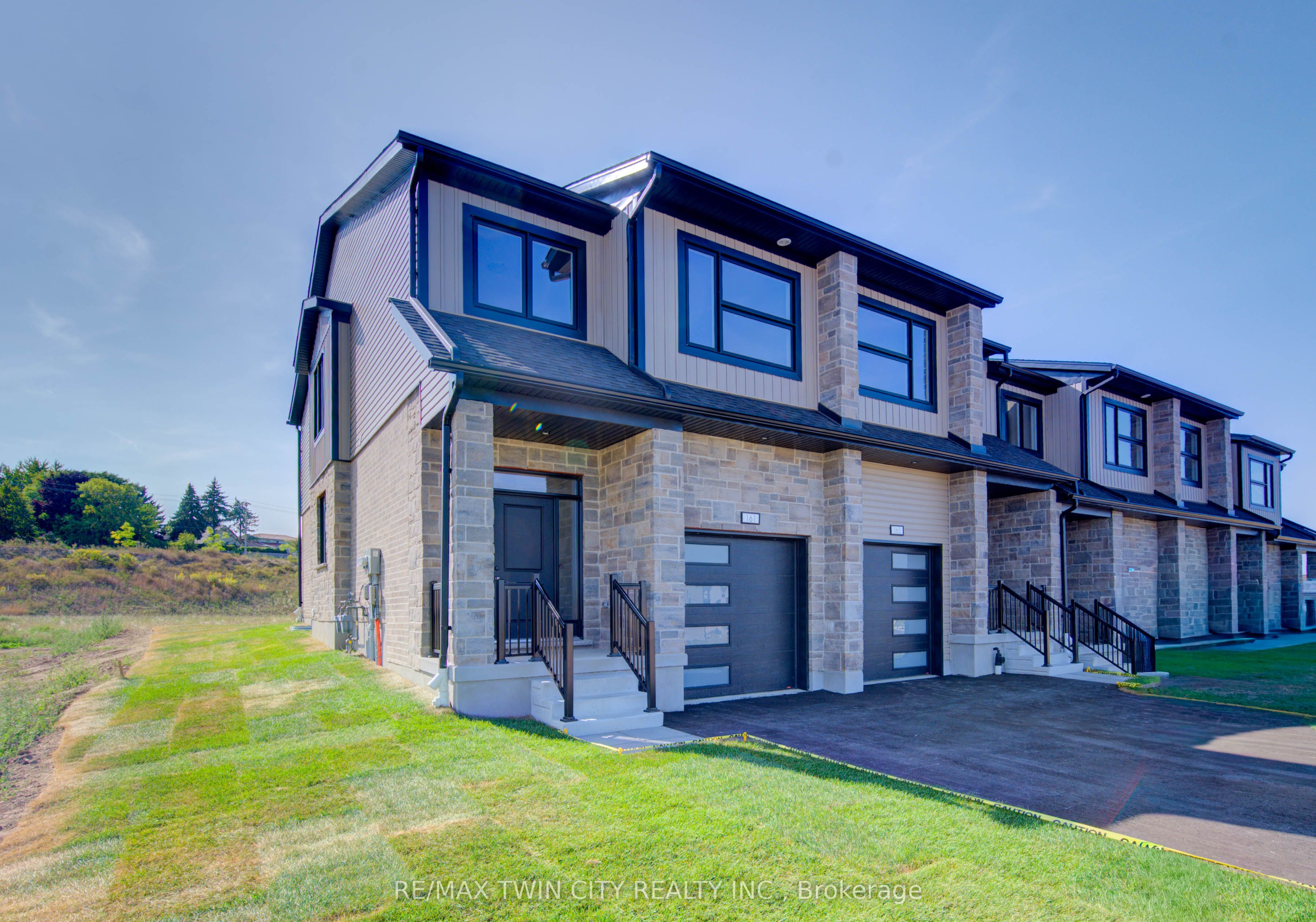 161 Dunnigan Drive Property Photo 1