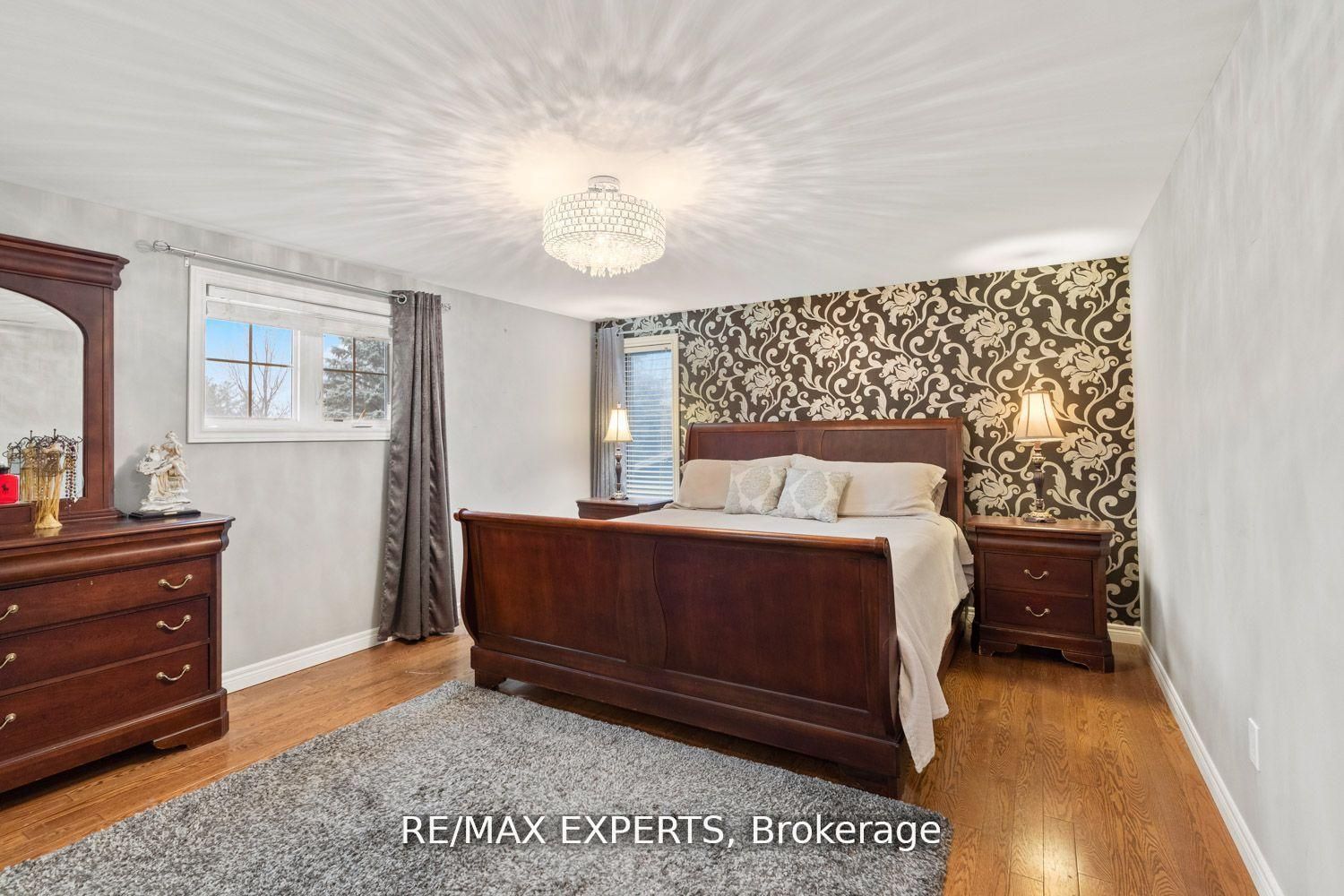 1960 West River Road Property Photo 12