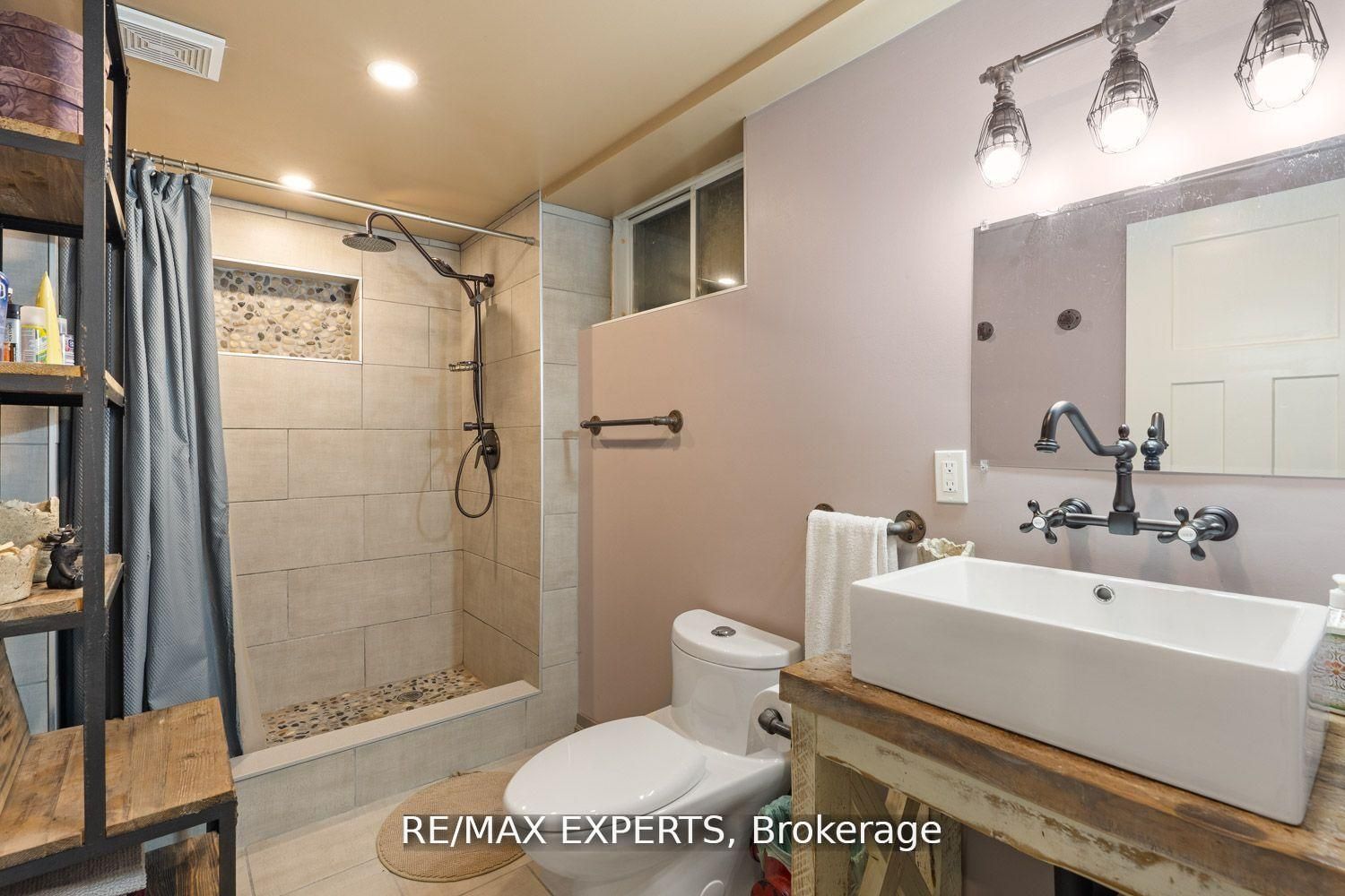 1960 West River Road Property Photo 21