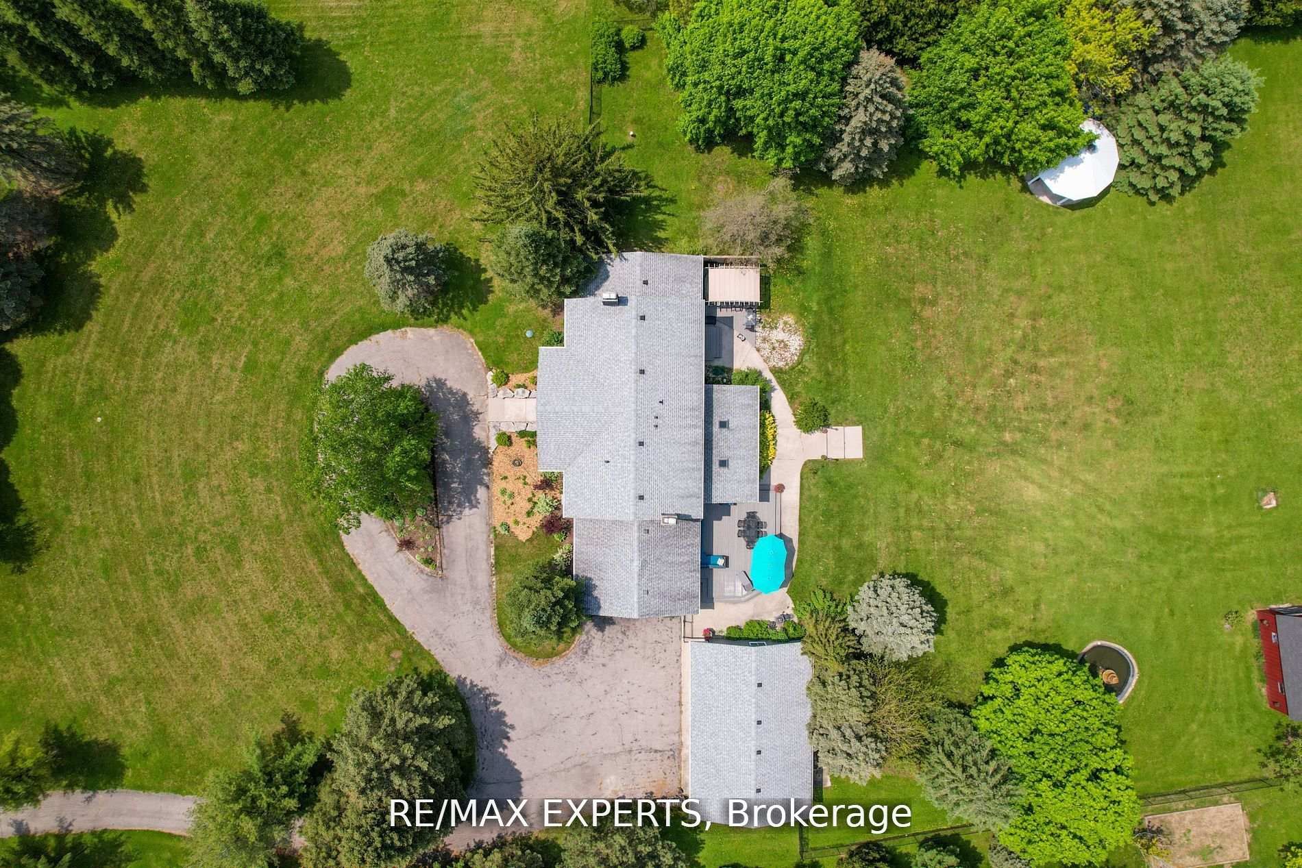 1960 West River Road Property Photo 32