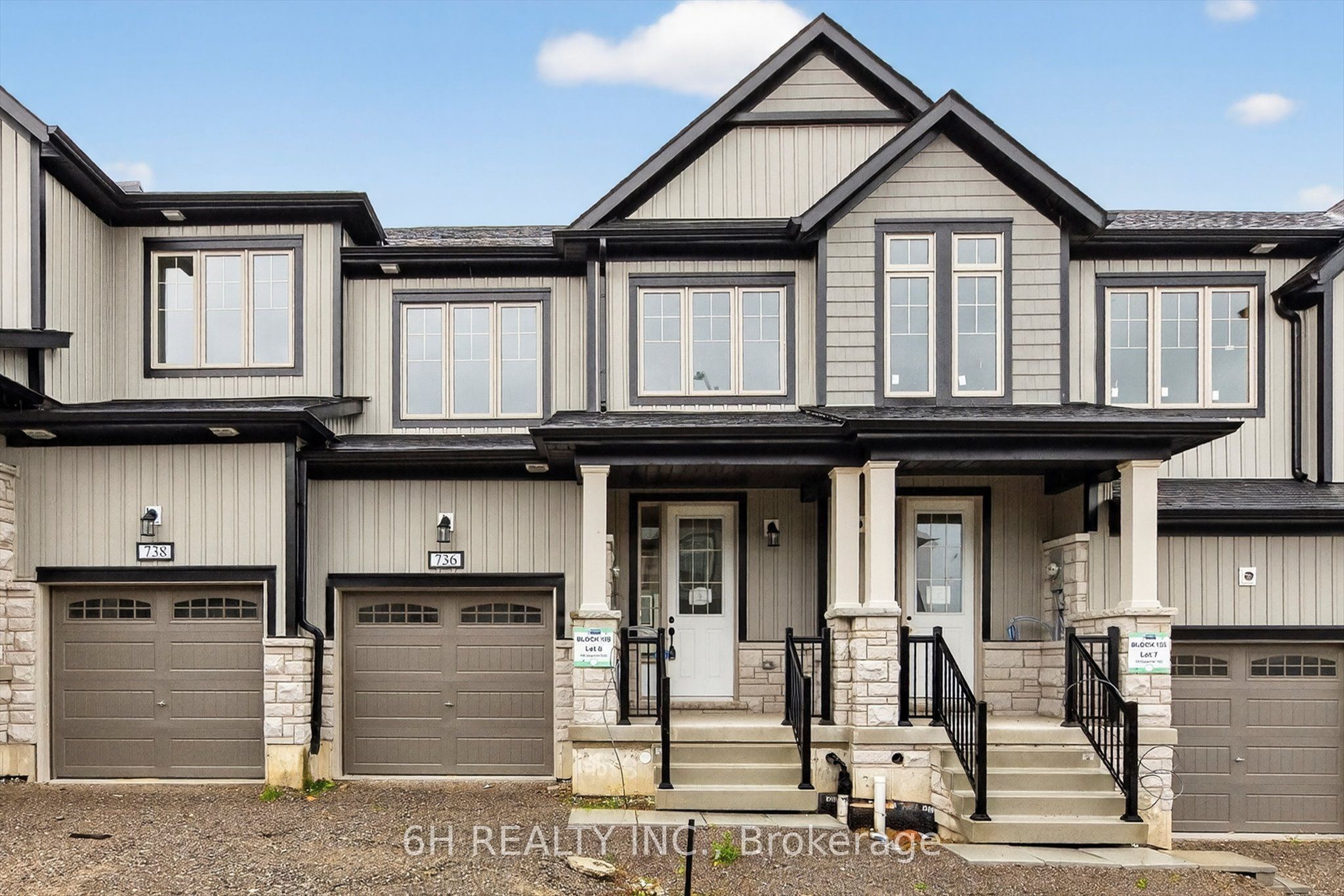 736 Carpenter Trail Property Photo 1