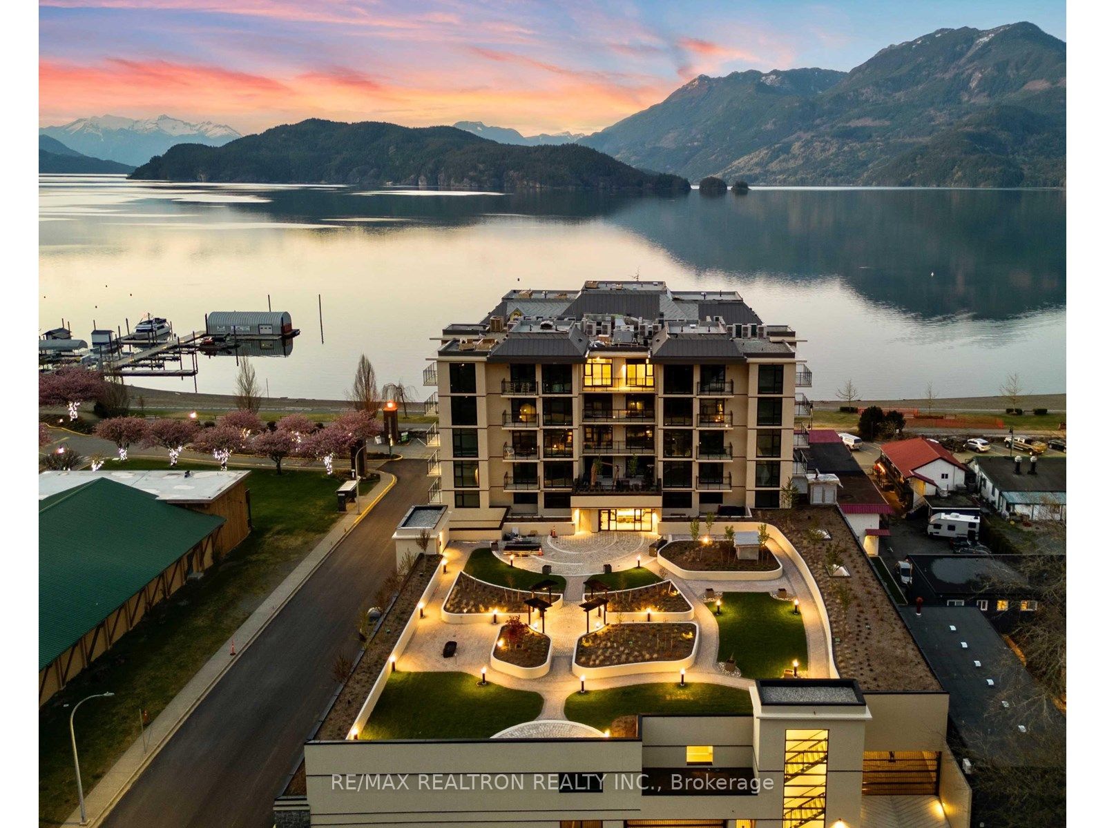 120 Esplanade Avenue 605 Property Photo 1