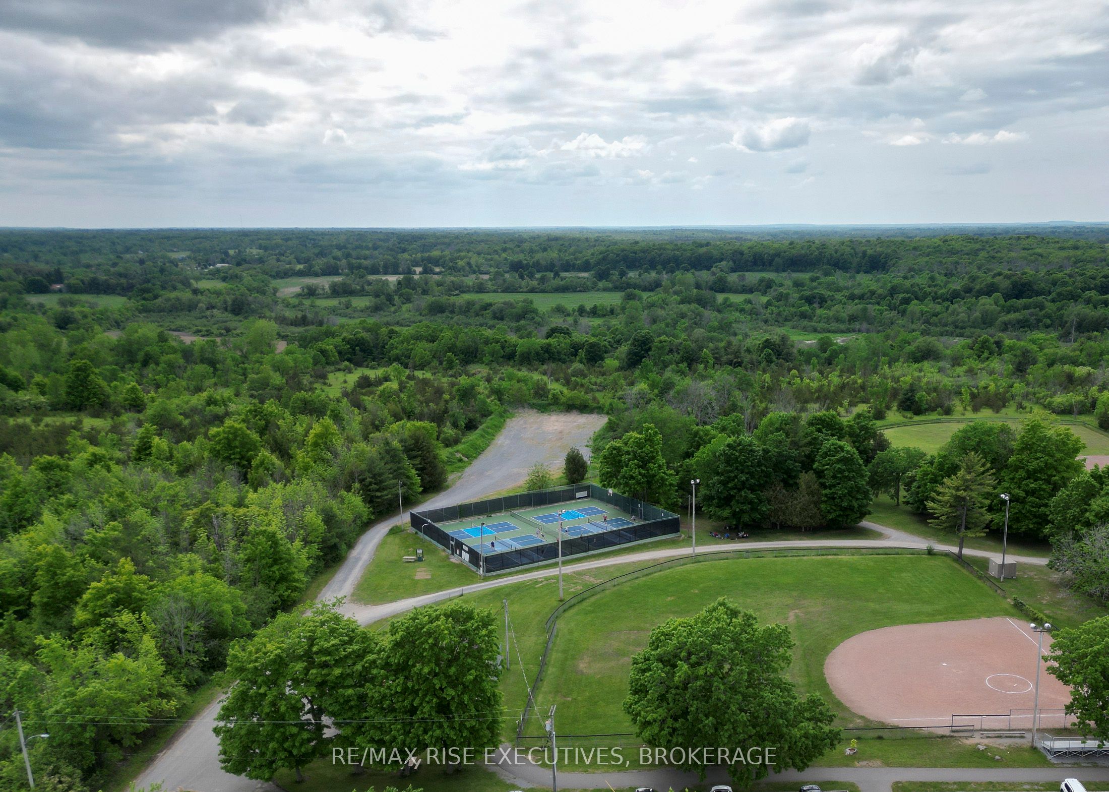 Pt Lt 7-8 Notre Dame Street Property Photo 3