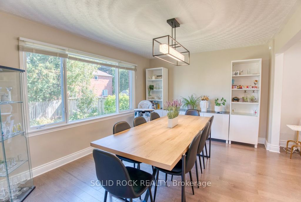 13 Weatherwood Crescent Property Photo 12