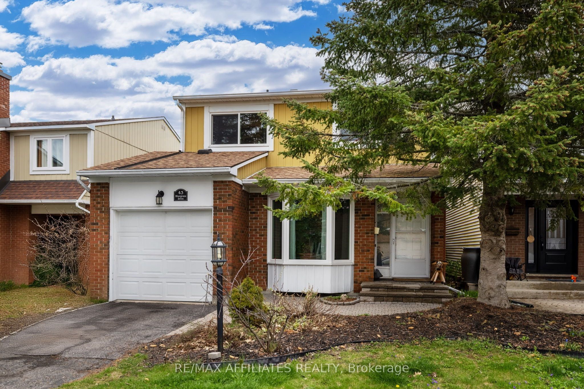 43 Bluegrass Drive Property Photo 3