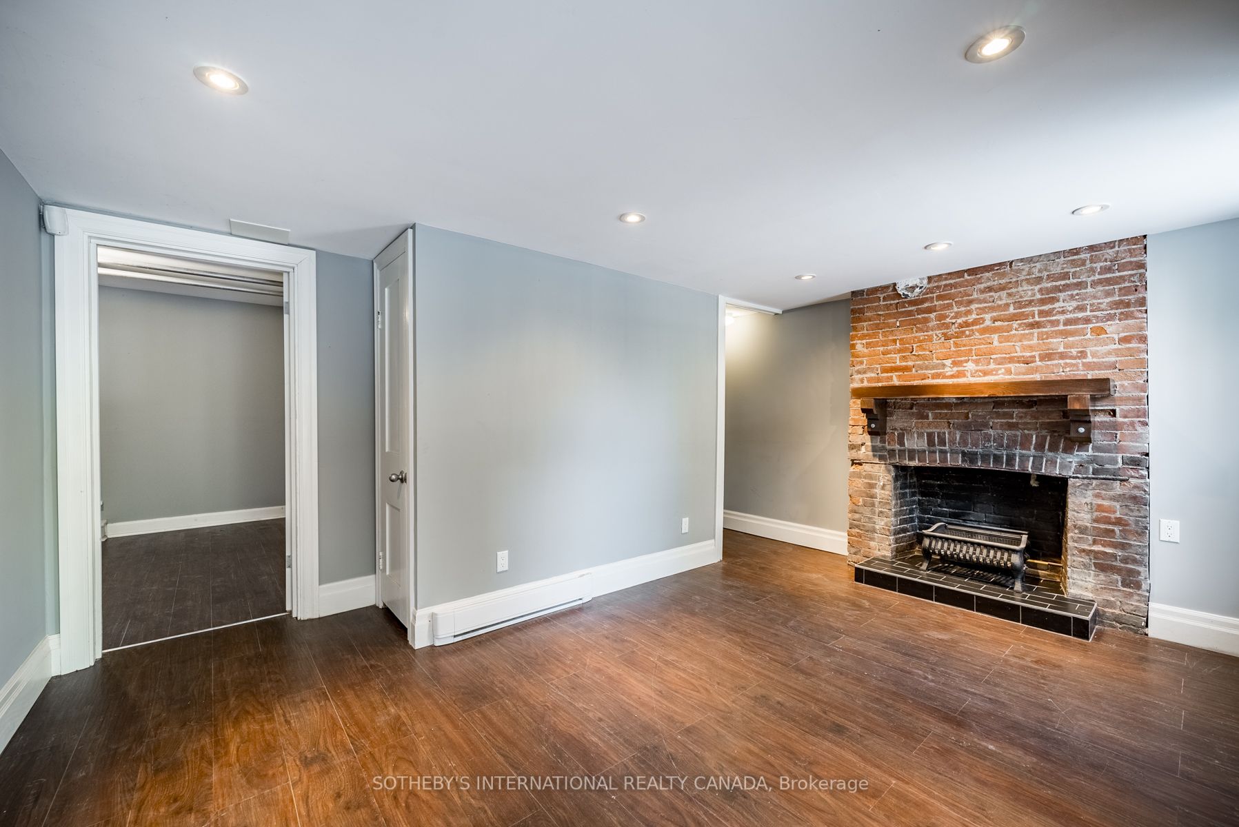 28 Bedford Street Property Photo 38
